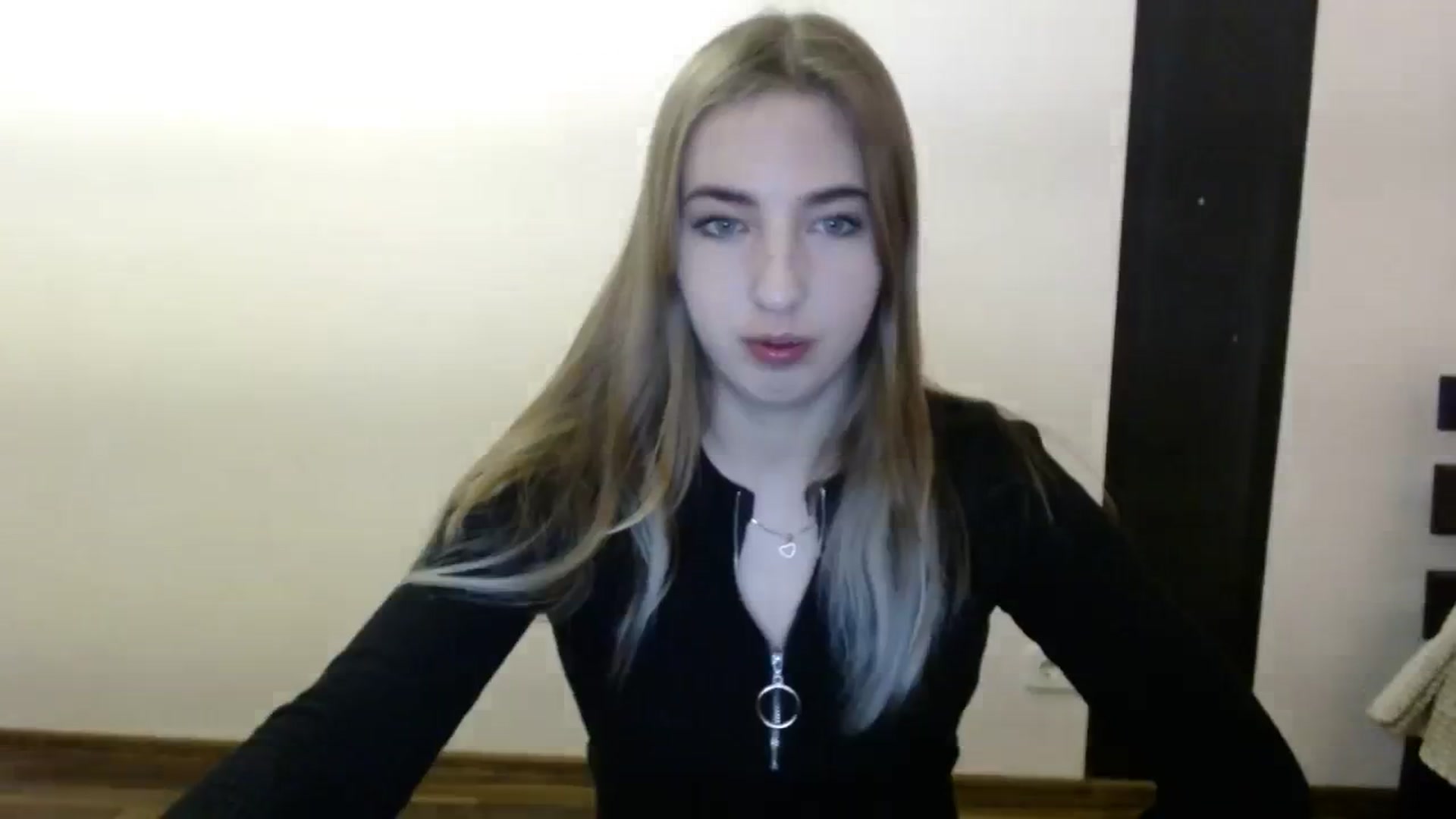 Gallery image thumbnail from Skyyyy's myfreecams stream on, 03/10/2024, 20:25 image 11 of 20