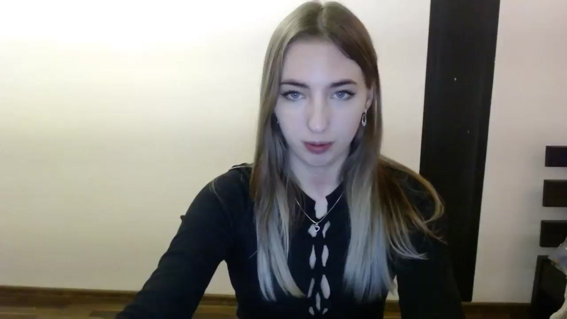 Gallery image thumbnail from Skyyyy's myfreecams stream on, 03/12/2024, 18:48 image 18 of 20