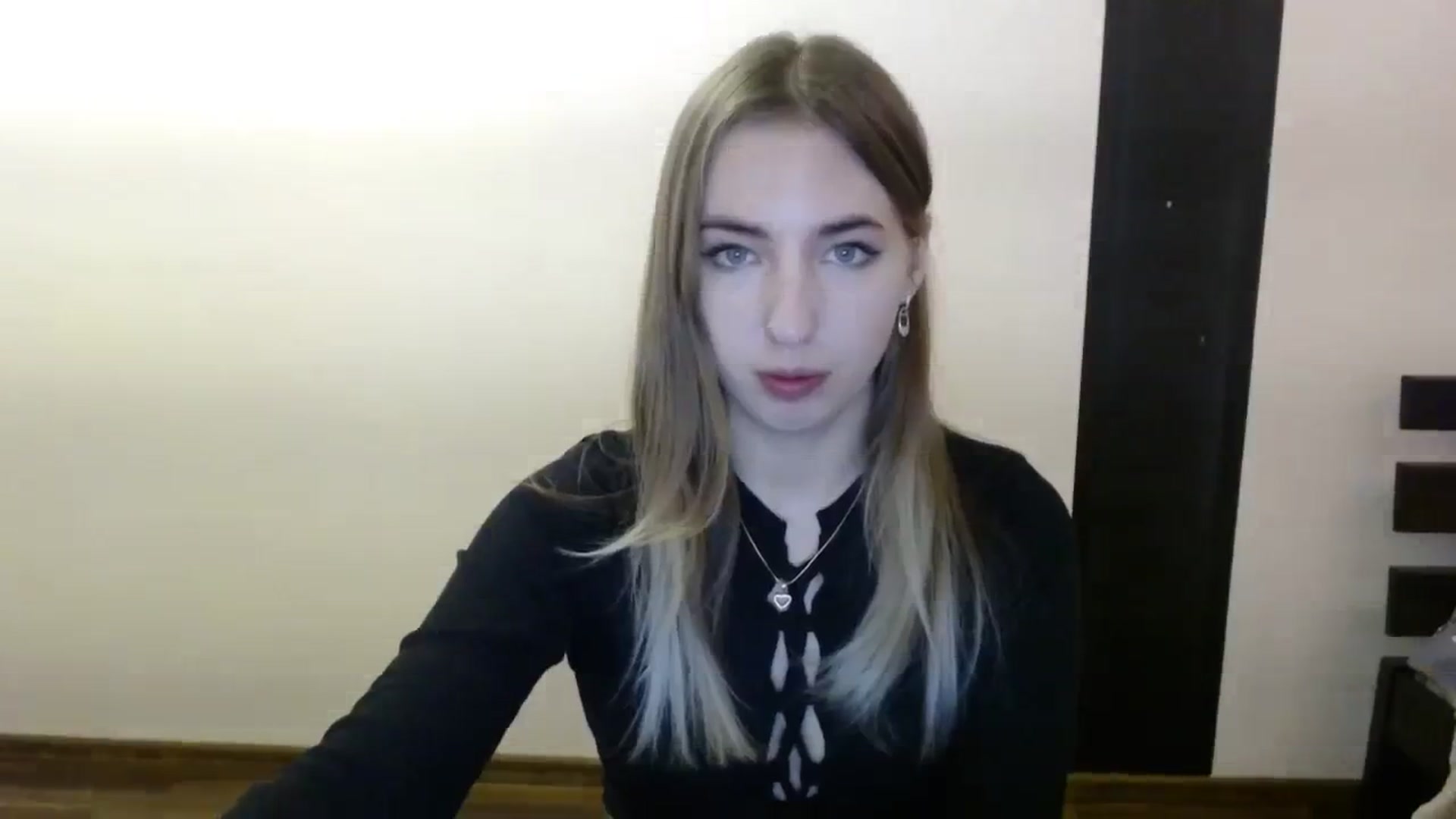 Gallery image thumbnail from Skyyyy's myfreecams stream on, 03/12/2024, 18:48 image 5 of 20