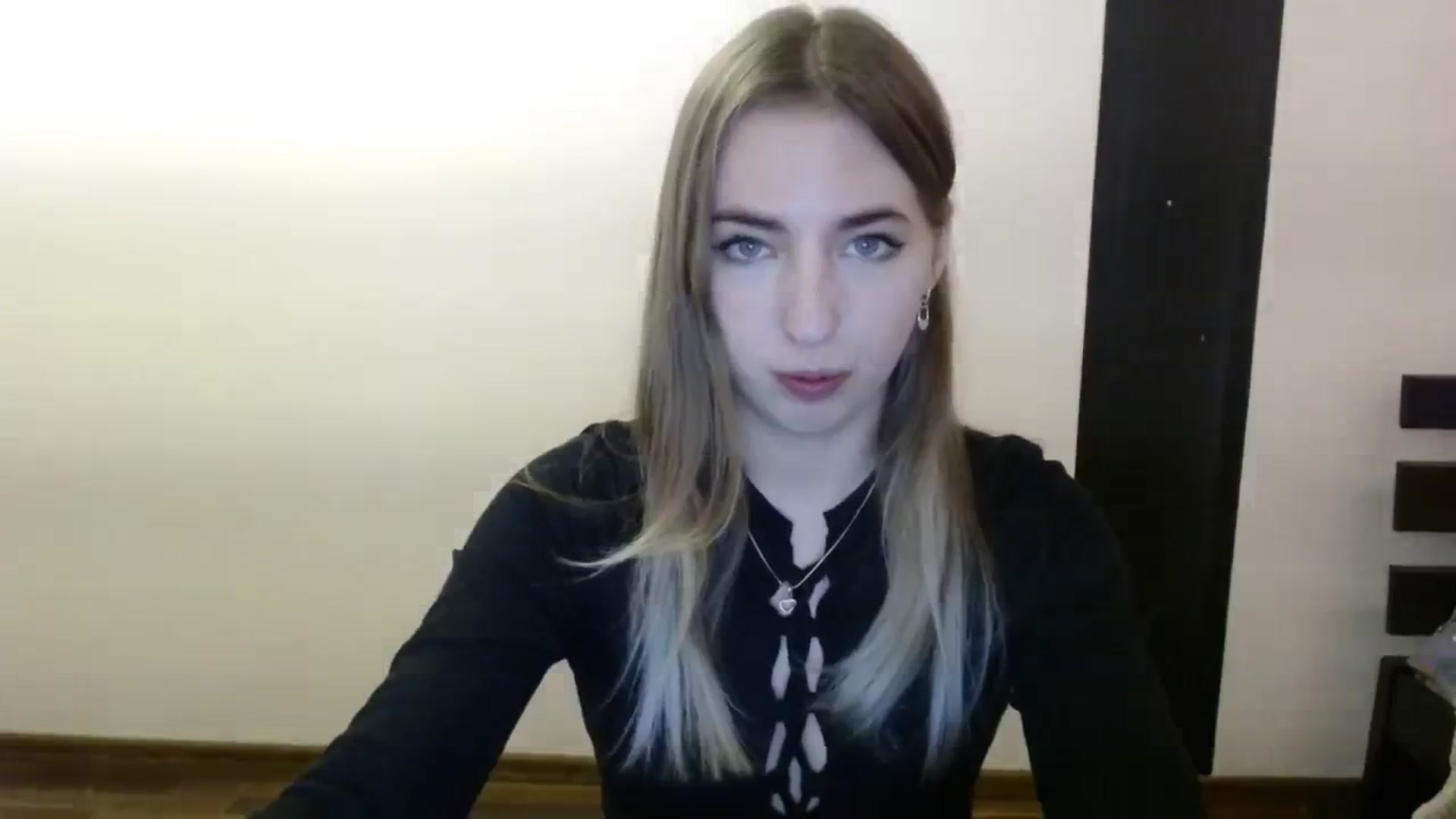Gallery image thumbnail from Skyyyy's myfreecams stream on, 03/12/2024, 18:48 image 6 of 20