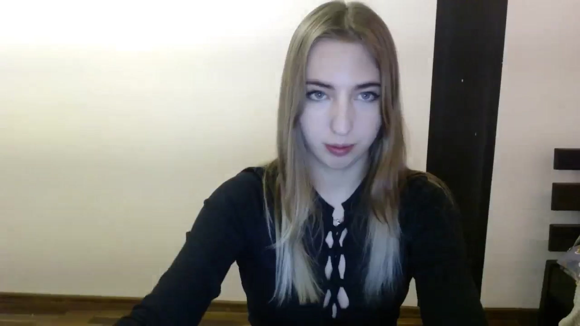 Gallery image thumbnail from Skyyyy's myfreecams stream on, 03/12/2024, 19:51 image 9 of 20