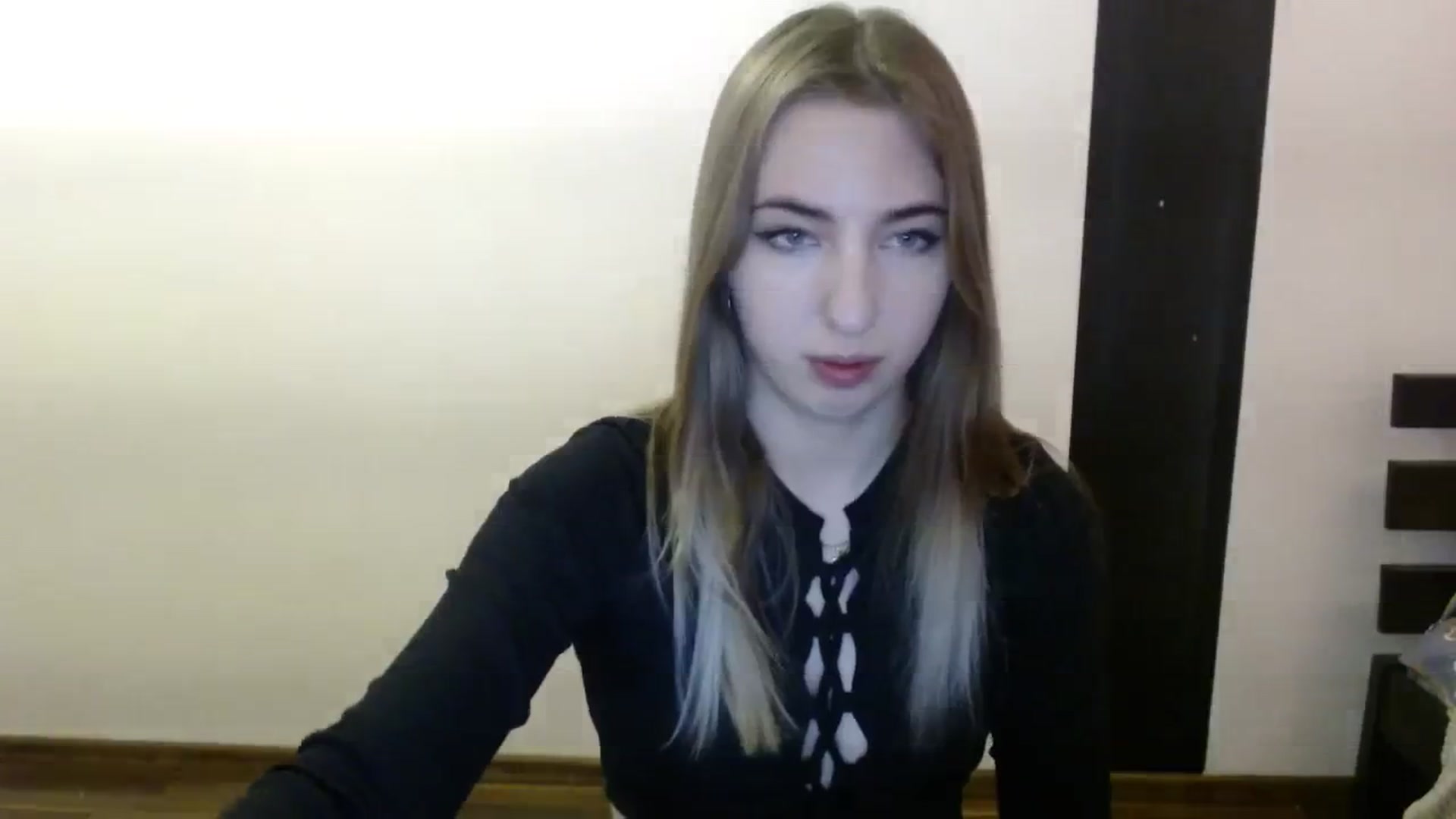 Gallery image thumbnail from Skyyyy's myfreecams stream on, 03/12/2024, 19:51 image 15 of 20