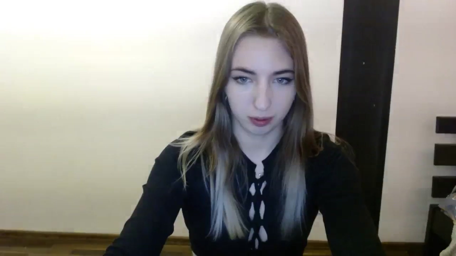 Gallery image thumbnail from Skyyyy's myfreecams stream on, 03/12/2024, 19:51 image 14 of 20
