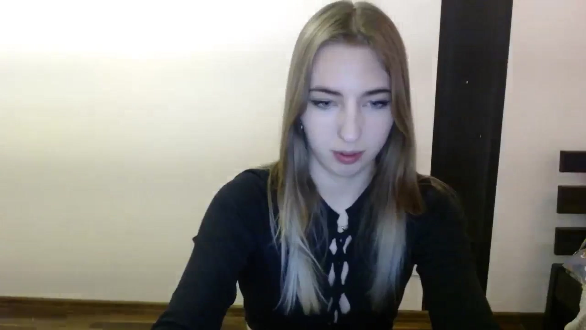 Gallery image thumbnail from Skyyyy's myfreecams stream on, 03/12/2024, 19:51 image 17 of 20