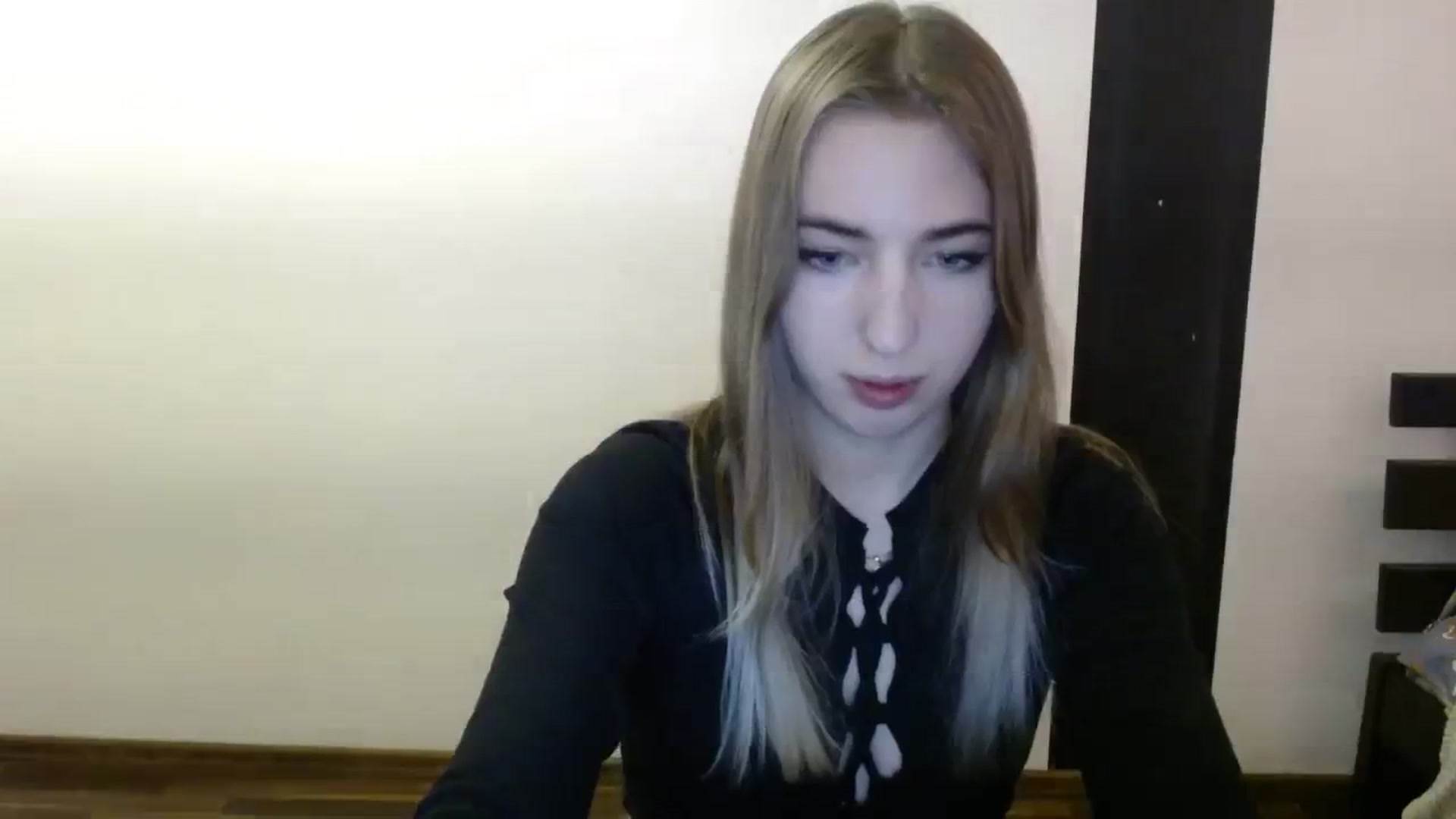 Gallery image thumbnail from Skyyyy's myfreecams stream on, 03/12/2024, 19:51 image 2 of 20