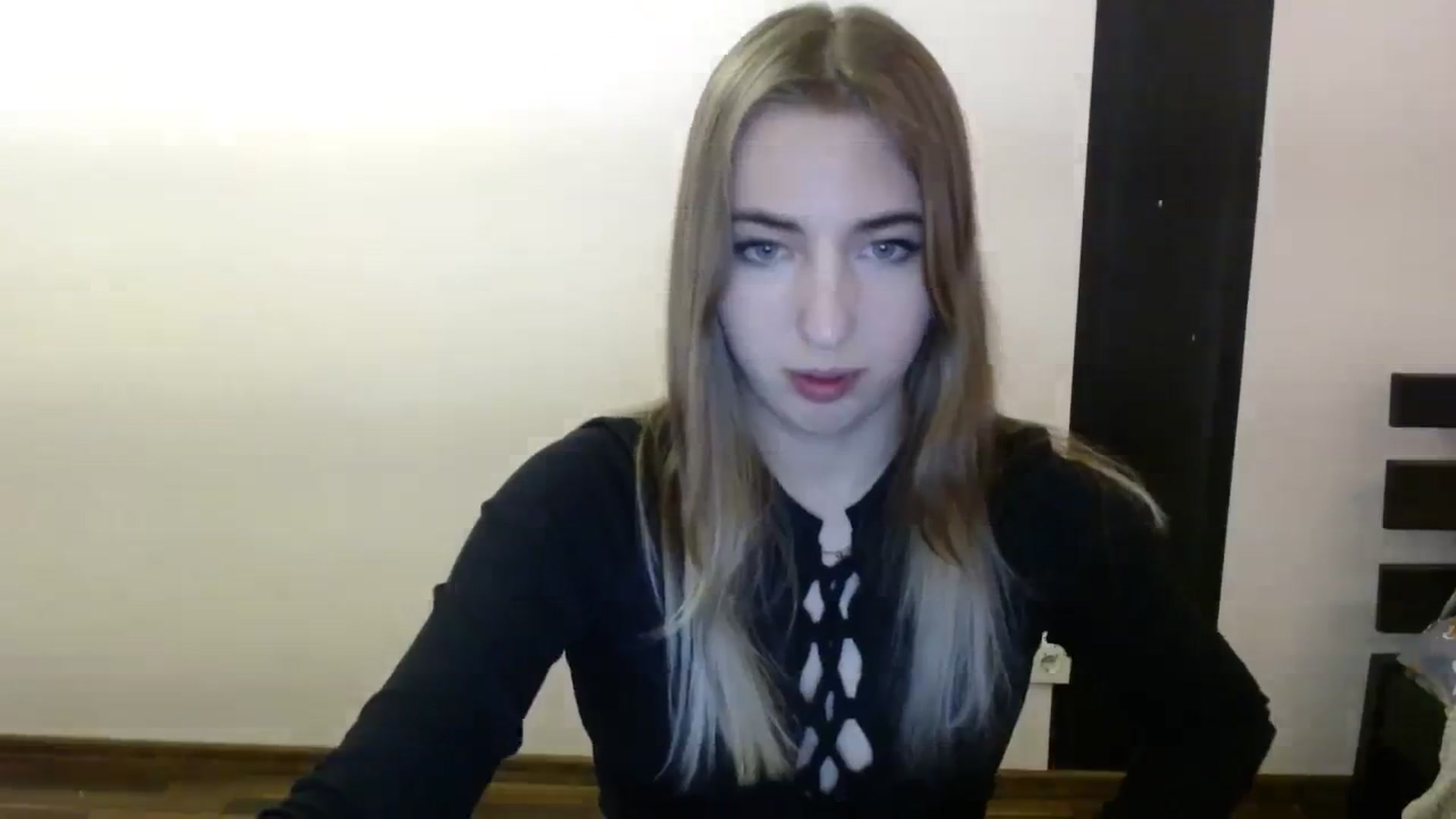 Gallery image thumbnail from Skyyyy's myfreecams stream on, 03/12/2024, 19:51 image 3 of 20