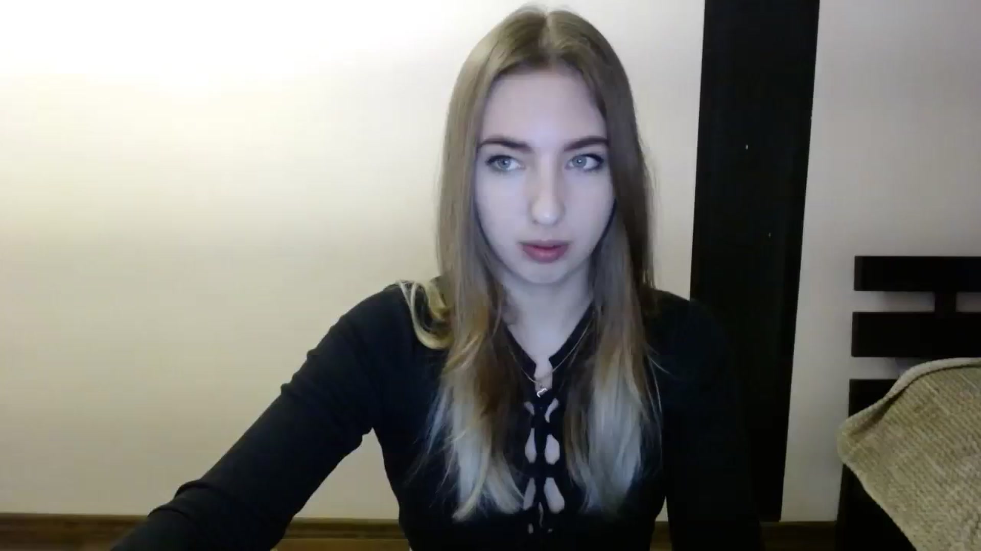 Gallery image thumbnail from Skyyyy's myfreecams stream on, 03/15/2024, 16:46 image 10 of 20