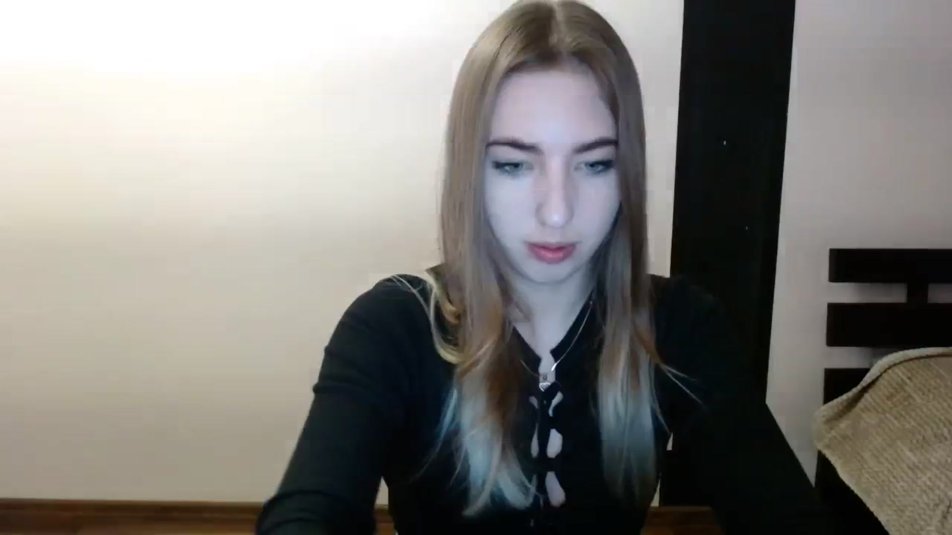 Gallery image thumbnail from Skyyyy's myfreecams stream on, 03/15/2024, 16:46 image 18 of 20