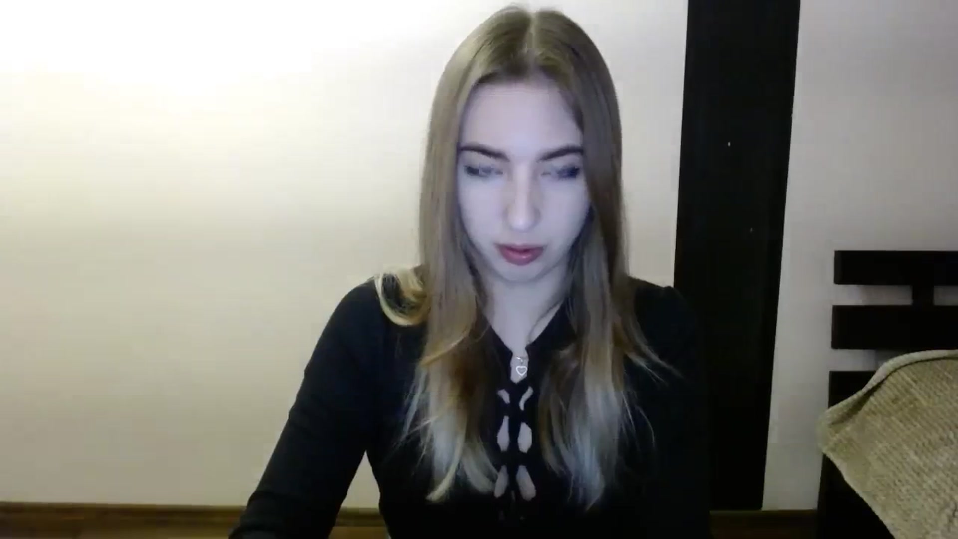 Gallery image thumbnail from Skyyyy's myfreecams stream on, 03/15/2024, 16:46 image 4 of 20