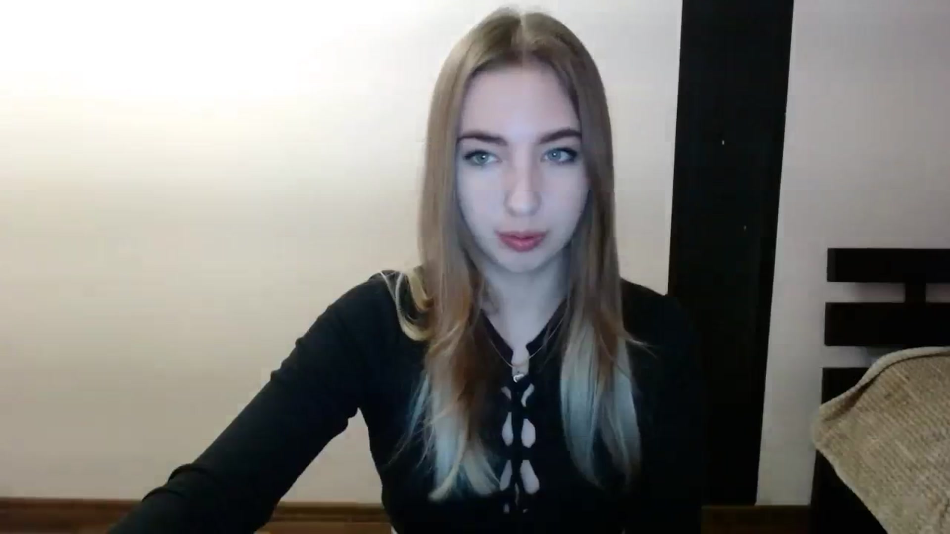 Gallery image thumbnail from Skyyyy's myfreecams stream on, 03/15/2024, 16:46 image 13 of 20