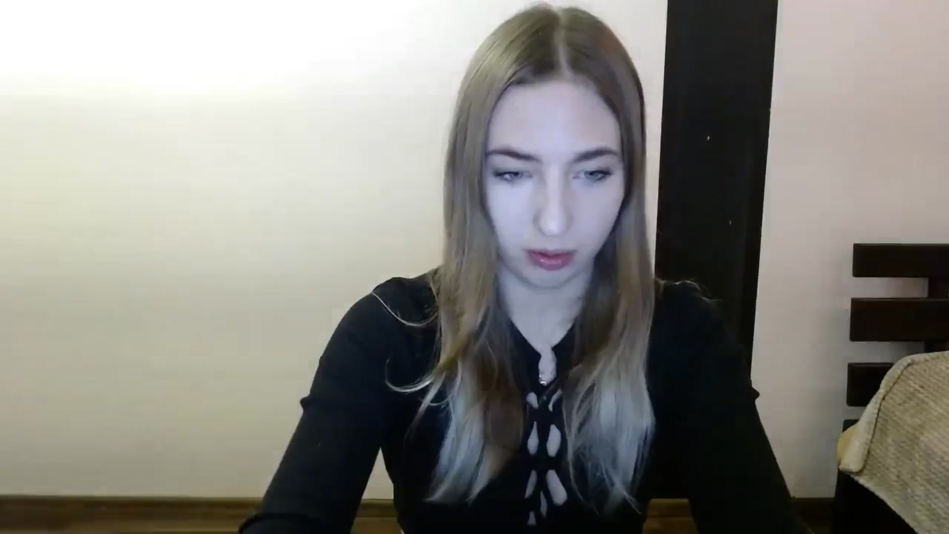 Gallery image thumbnail from Skyyyy's myfreecams stream on, 03/16/2024, 17:15 image 15 of 20