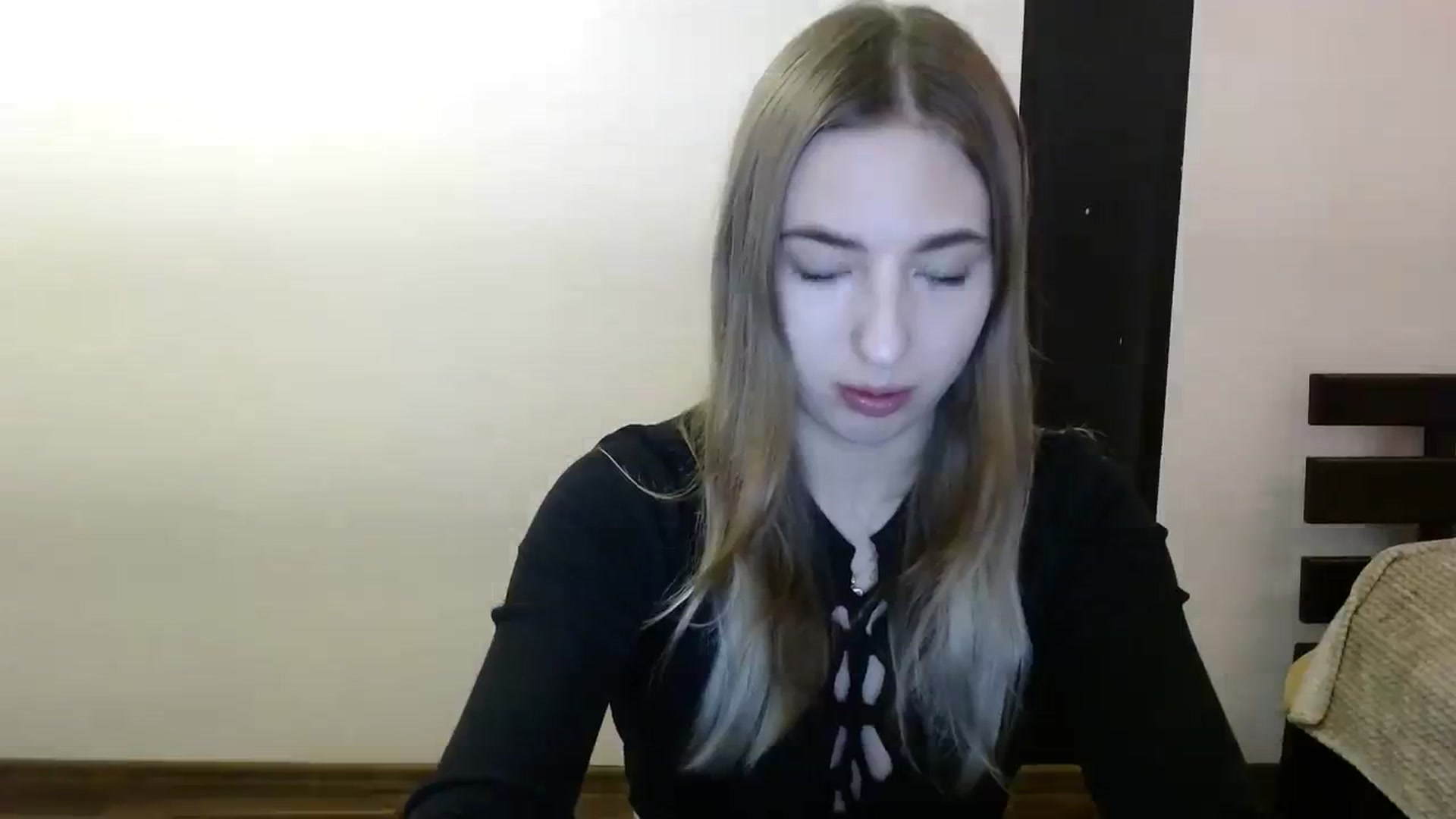 Gallery image thumbnail from Skyyyy's myfreecams stream on, 03/16/2024, 17:15 image 16 of 20
