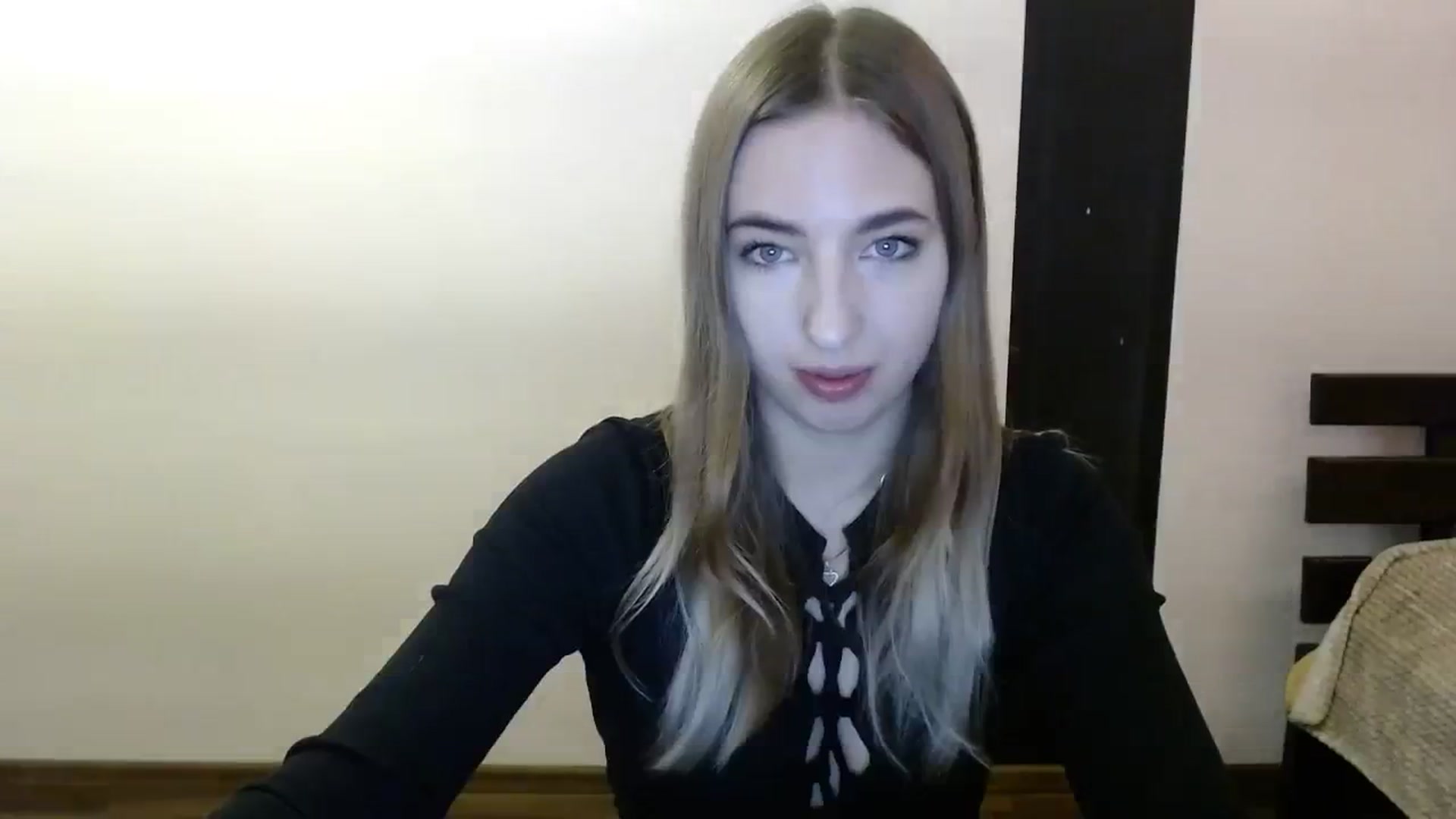 Gallery image thumbnail from Skyyyy's myfreecams stream on, 03/16/2024, 17:15 image 11 of 20