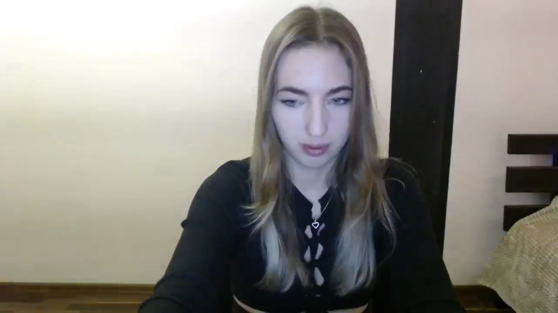 Gallery image thumbnail from Skyyyy's myfreecams stream on, 03/21/2024, 17:57 image 17 of 20