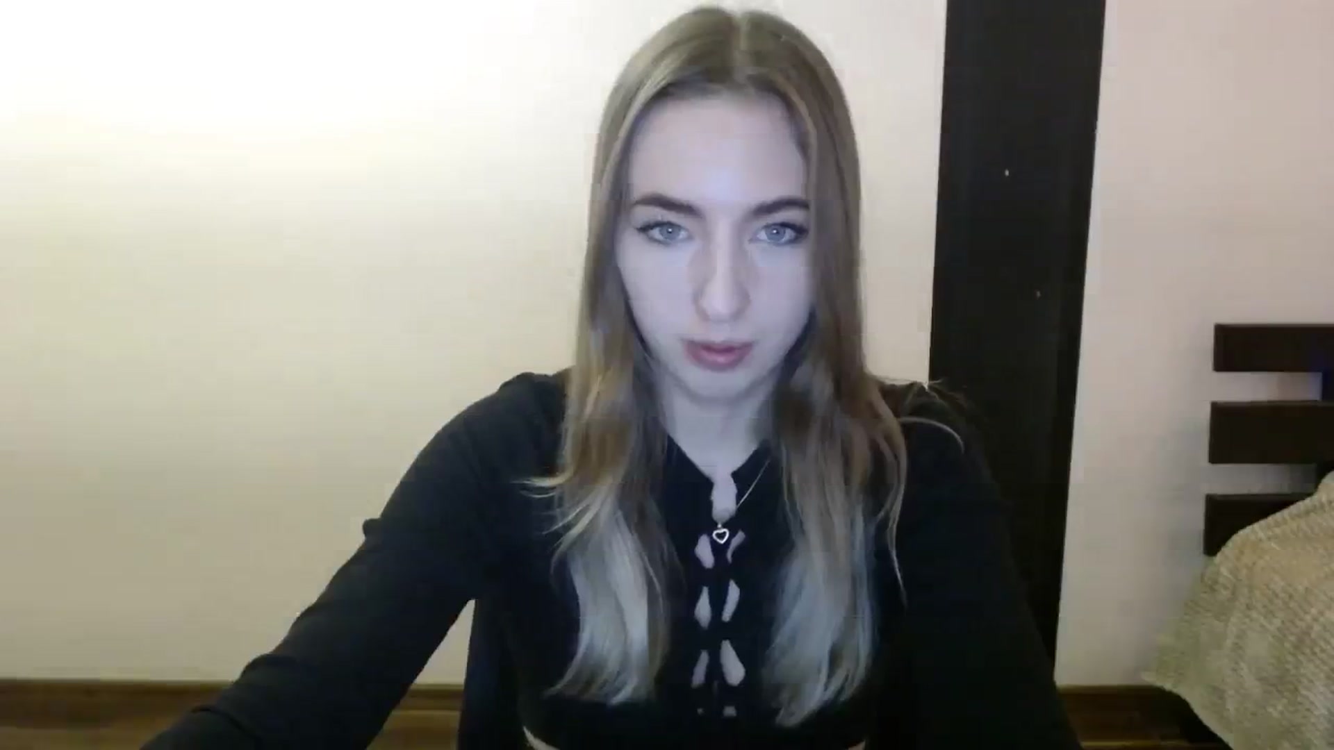 Gallery image thumbnail from Skyyyy's myfreecams stream on, 03/21/2024, 17:57 image 15 of 20