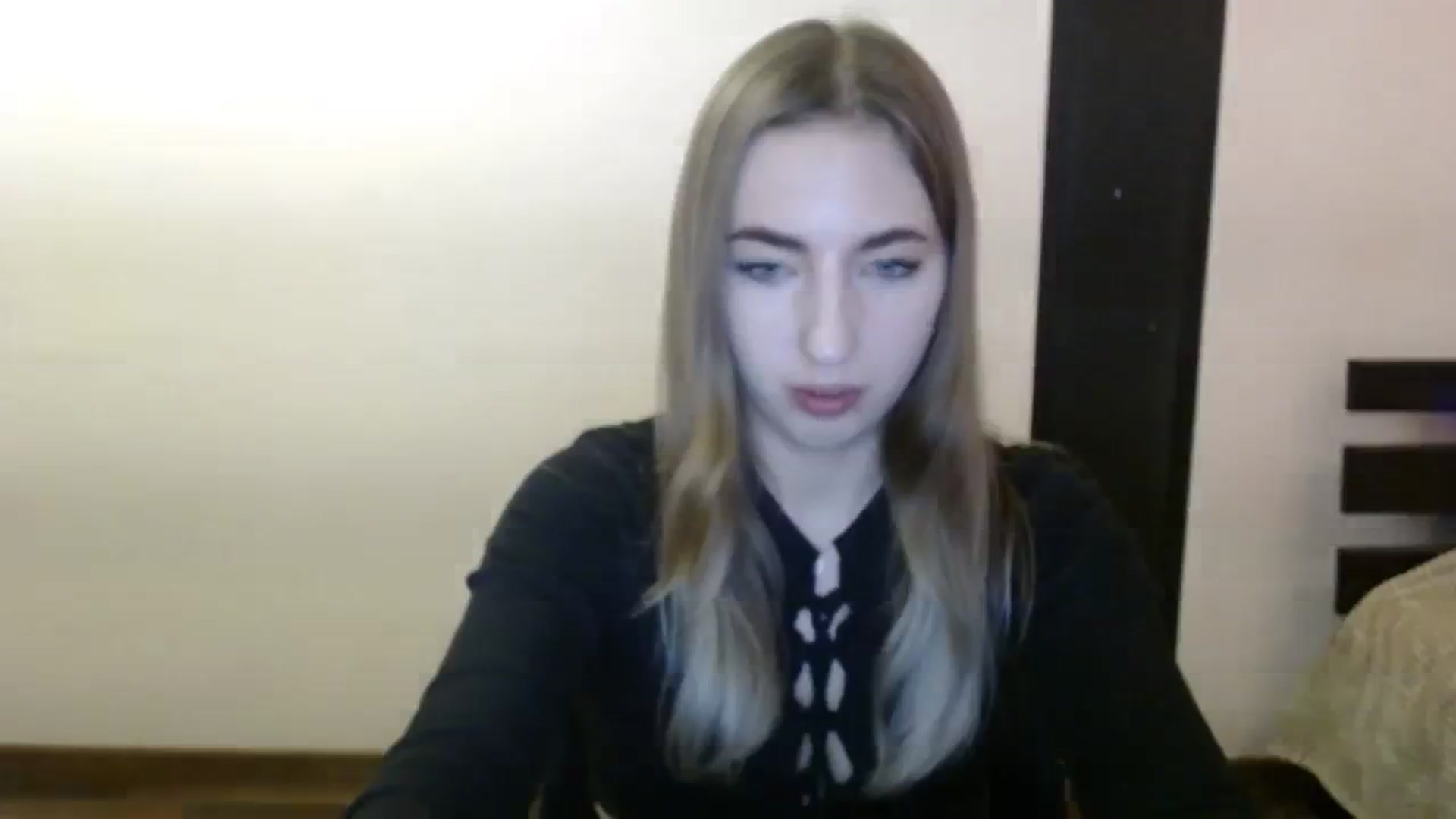 Gallery image thumbnail from Skyyyy's myfreecams stream on, 03/21/2024, 19:27 image 13 of 20