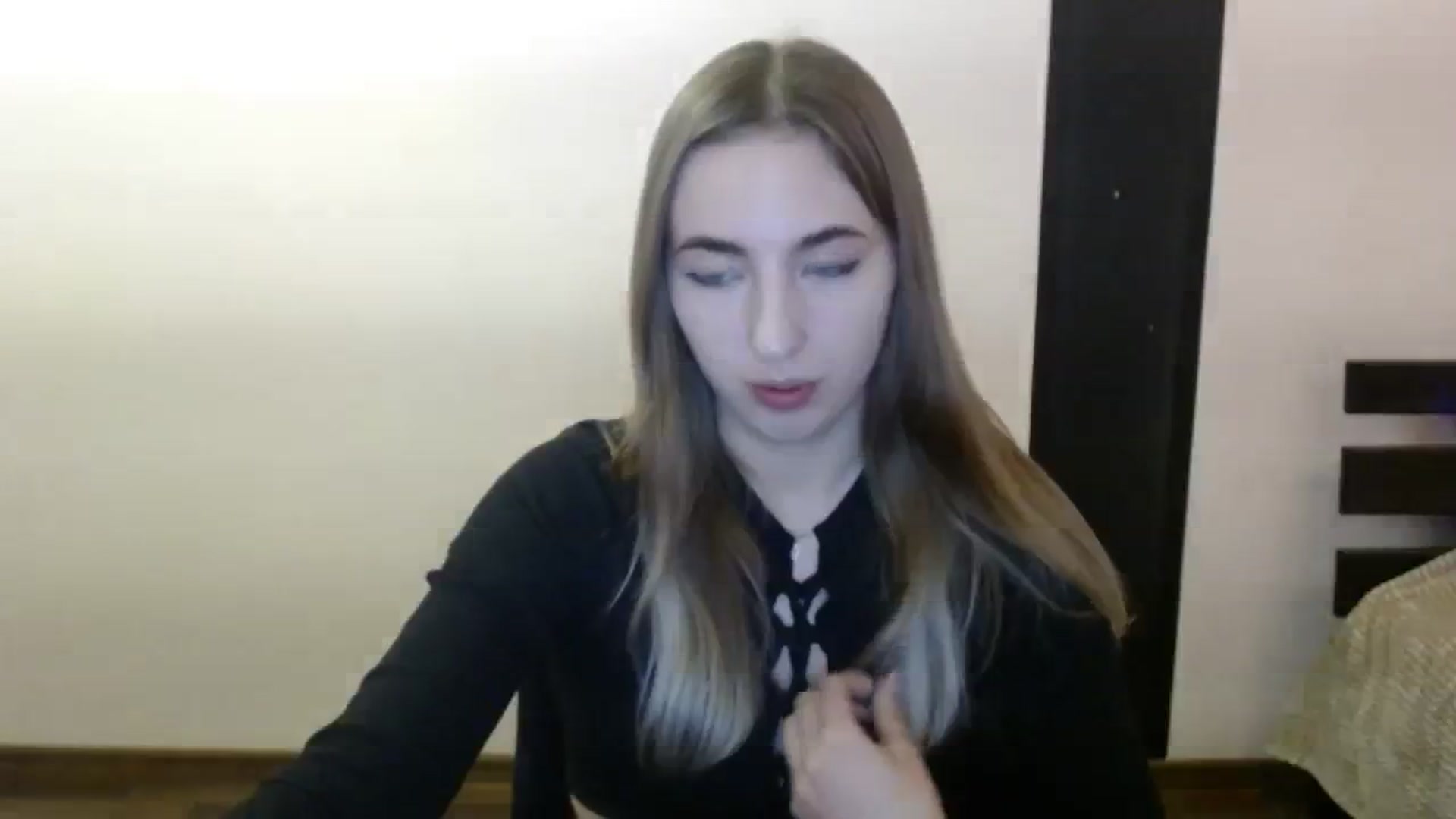Gallery image thumbnail from Skyyyy's myfreecams stream on, 03/21/2024, 19:27 image 19 of 20