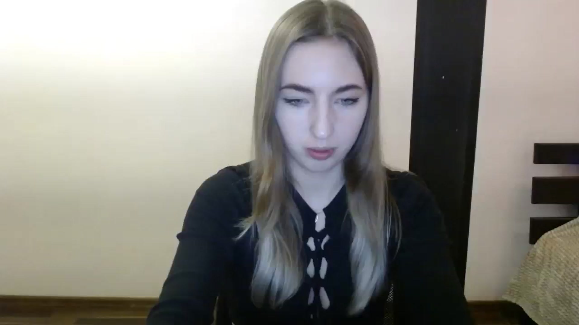 Gallery image thumbnail from Skyyyy's myfreecams stream on, 03/21/2024, 19:27 image 17 of 20