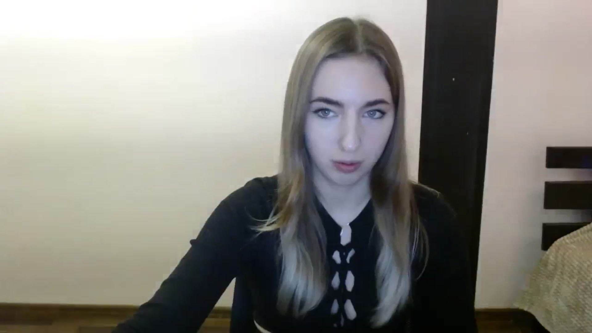 Gallery image thumbnail from Skyyyy's myfreecams stream on, 03/21/2024, 19:27 image 18 of 20