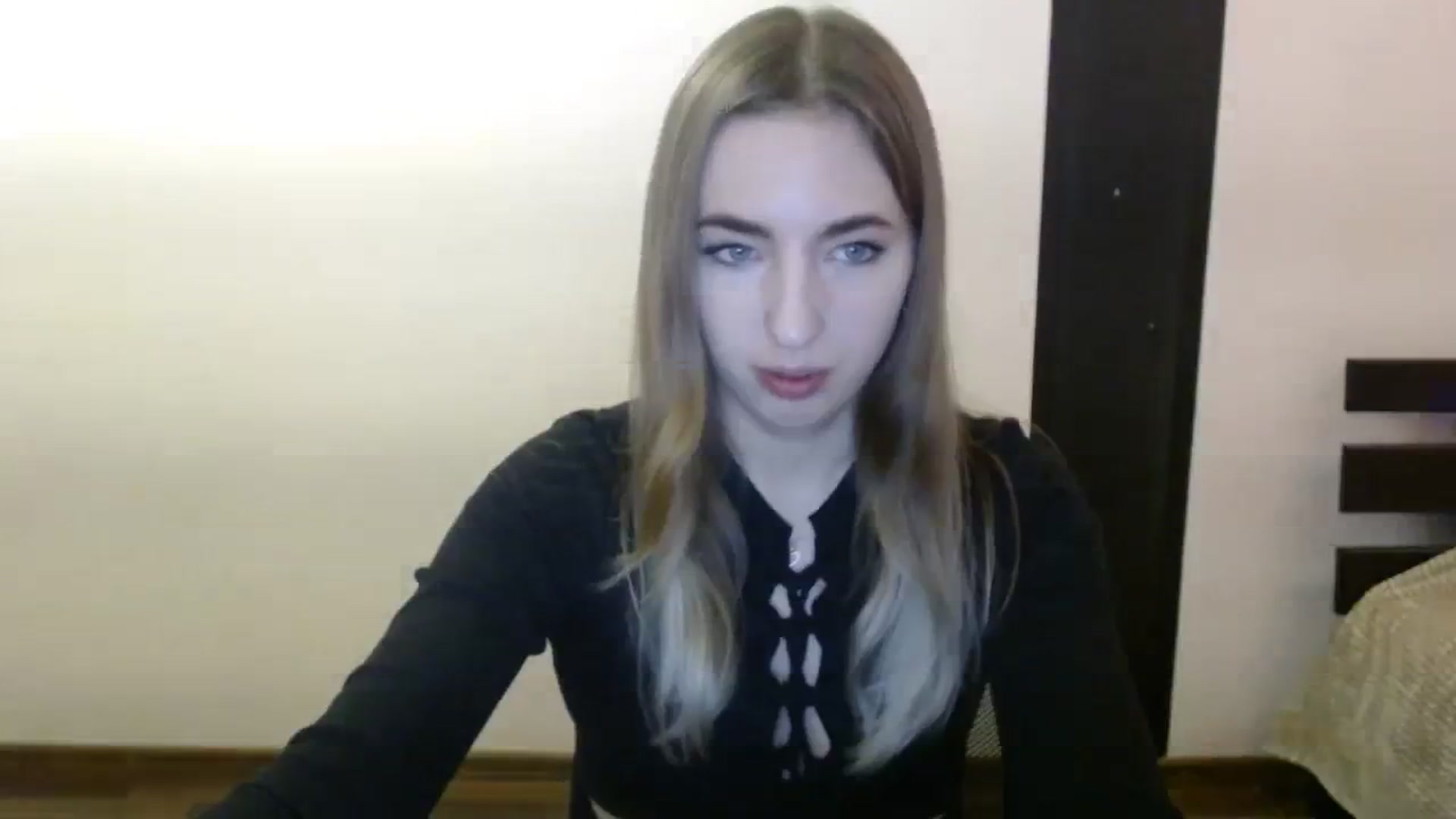 Gallery image thumbnail from Skyyyy's myfreecams stream on, 03/21/2024, 19:27 image 10 of 20
