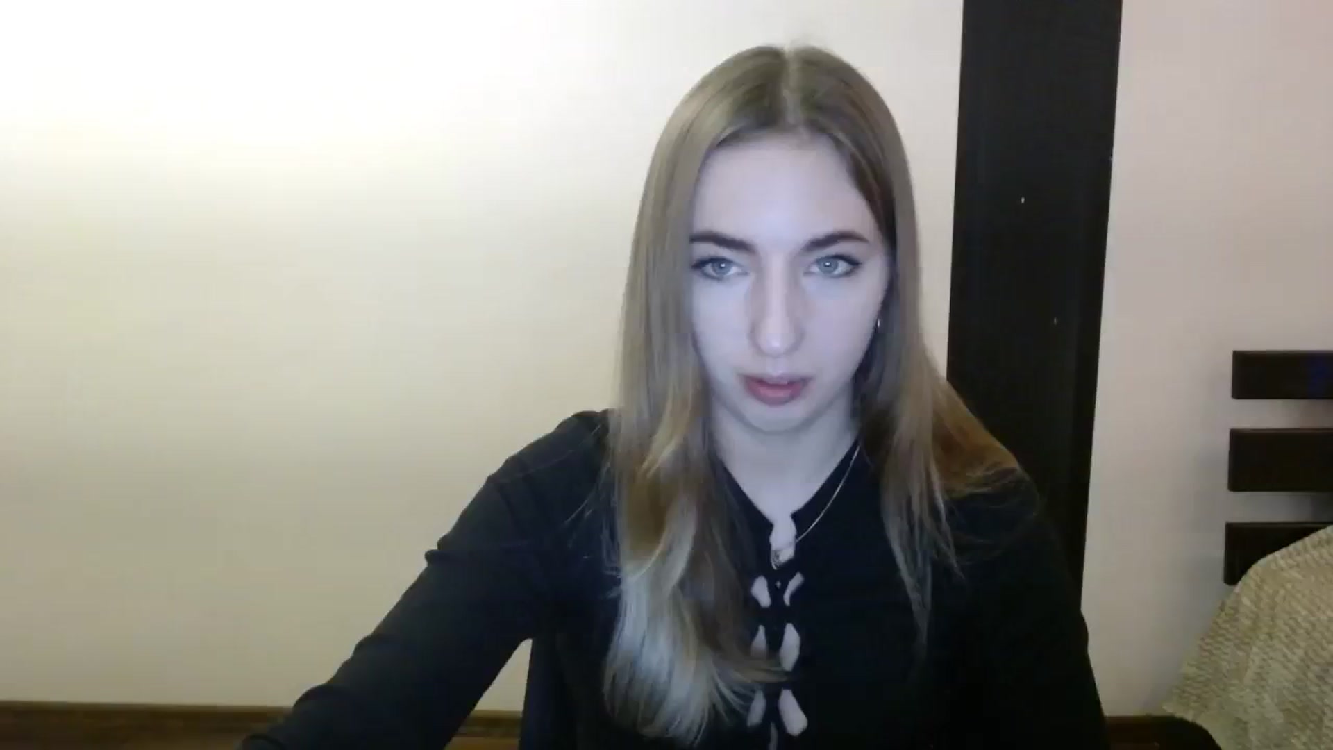 Gallery image thumbnail from Skyyyy's myfreecams stream on, 03/21/2024, 19:27 image 1 of 20
