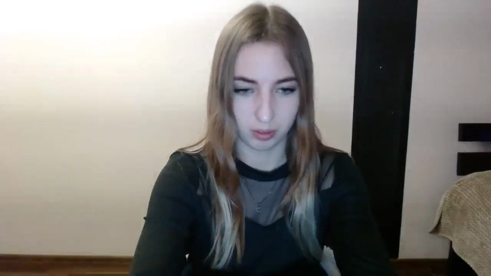 Gallery image thumbnail from Skyyyy's myfreecams stream on, 03/22/2024, 18:58 image 8 of 20