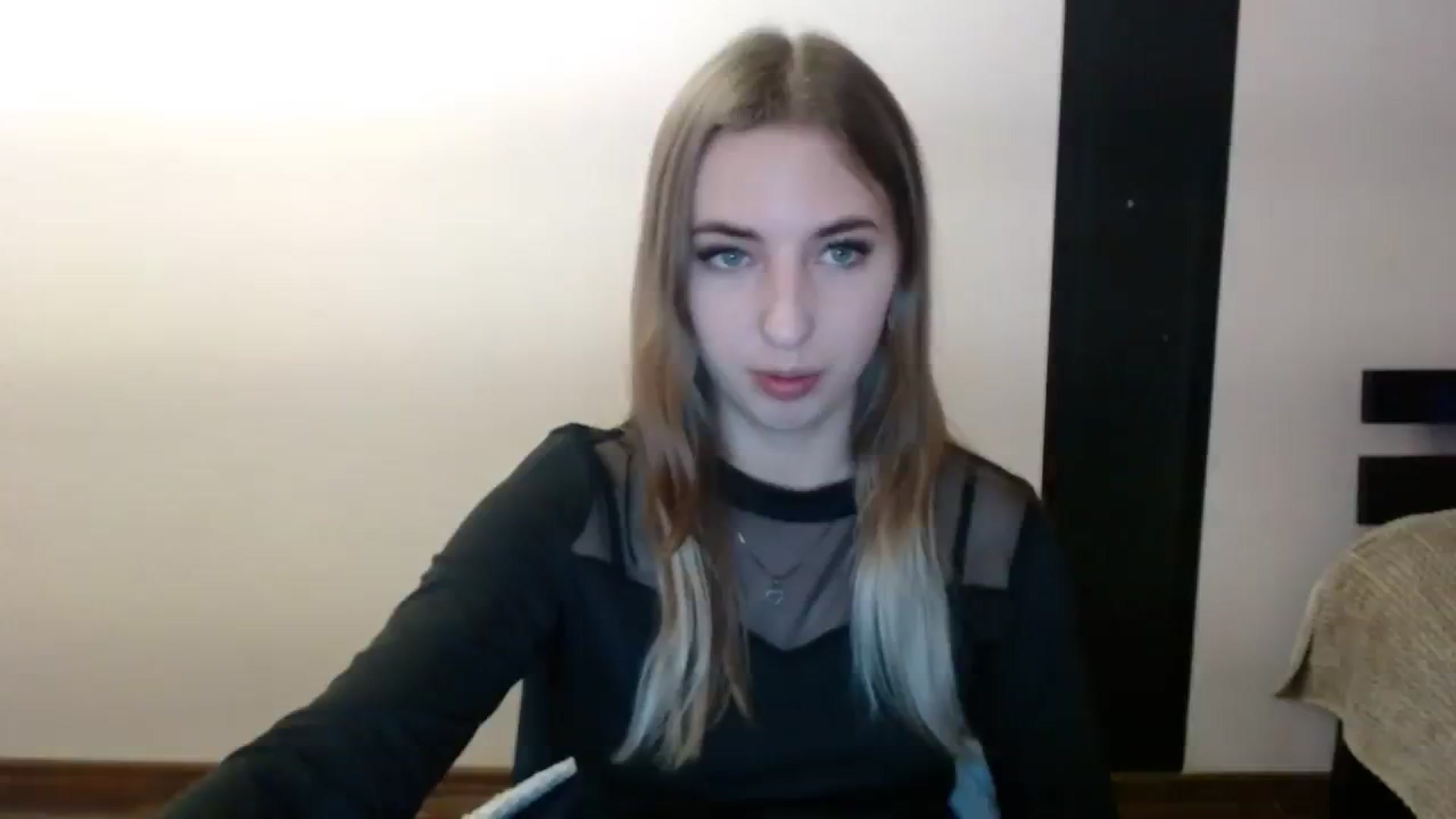 Gallery image thumbnail from Skyyyy's myfreecams stream on, 03/22/2024, 18:58 image 15 of 20