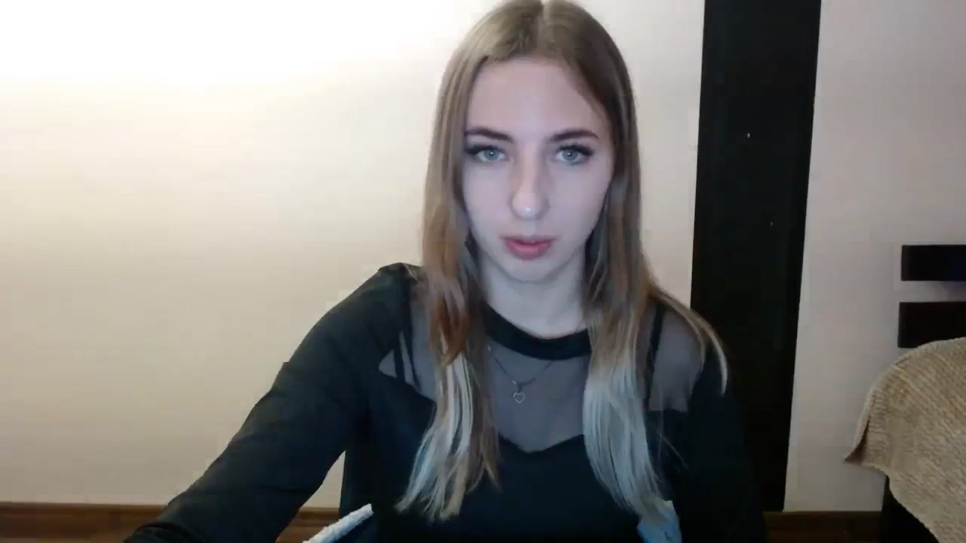 Gallery image thumbnail from Skyyyy's myfreecams stream on, 03/22/2024, 18:58 image 16 of 20