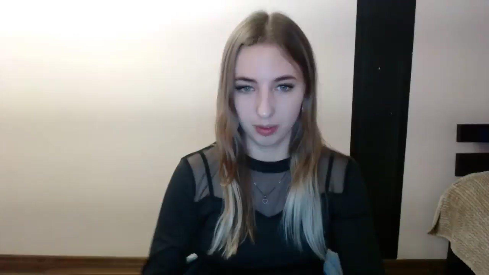 Gallery image thumbnail from Skyyyy's myfreecams stream on, 03/22/2024, 18:58 image 14 of 20