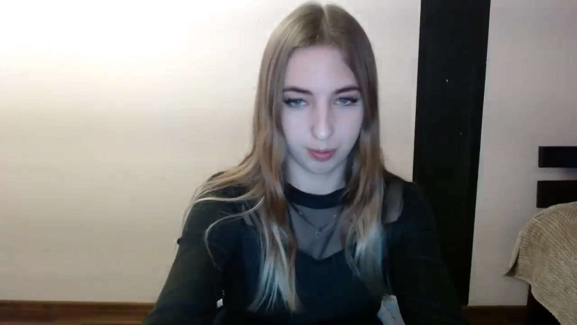 Gallery image thumbnail from Skyyyy's myfreecams stream on, 03/22/2024, 18:58 image 6 of 20
