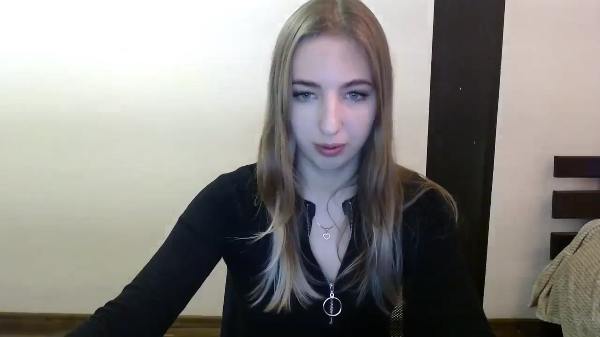 Gallery image thumbnail from Skyyyy's myfreecams stream on, 03/23/2024, 17:01 image 20 of 20