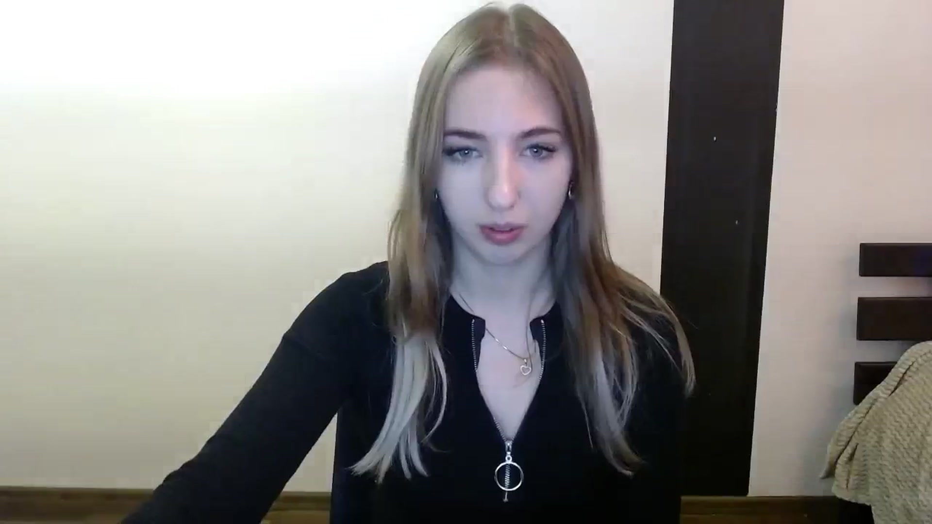 Gallery image thumbnail from Skyyyy's myfreecams stream on, 03/23/2024, 17:01 image 3 of 20