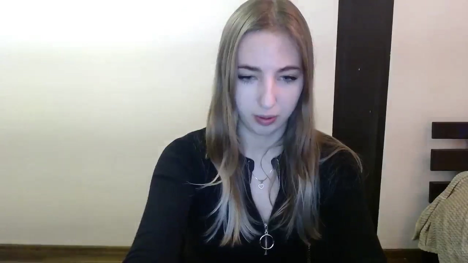 Gallery image thumbnail from Skyyyy's myfreecams stream on, 03/23/2024, 17:01 image 17 of 20