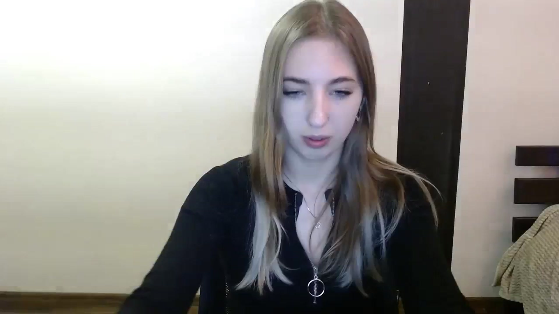 Gallery image thumbnail from Skyyyy's myfreecams stream on, 03/23/2024, 17:01 image 2 of 20