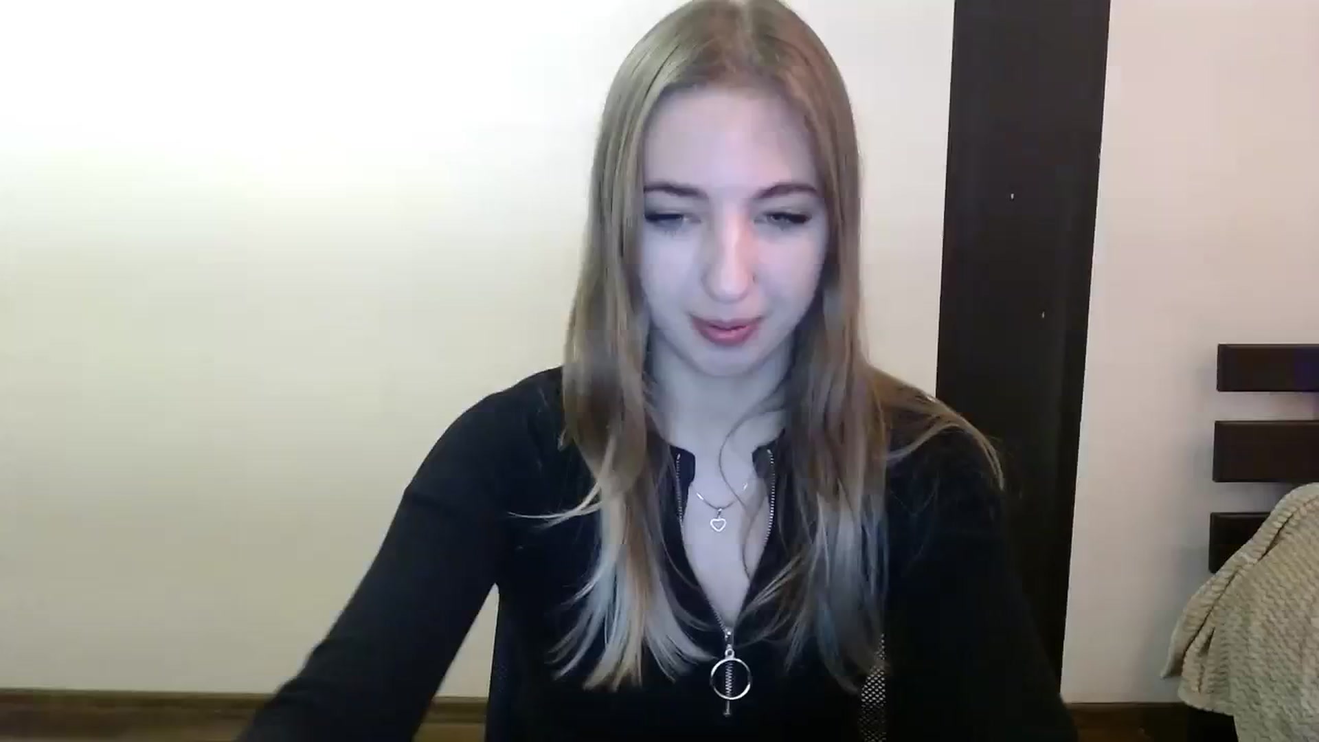 Gallery image thumbnail from Skyyyy's myfreecams stream on, 03/23/2024, 17:01 image 19 of 20