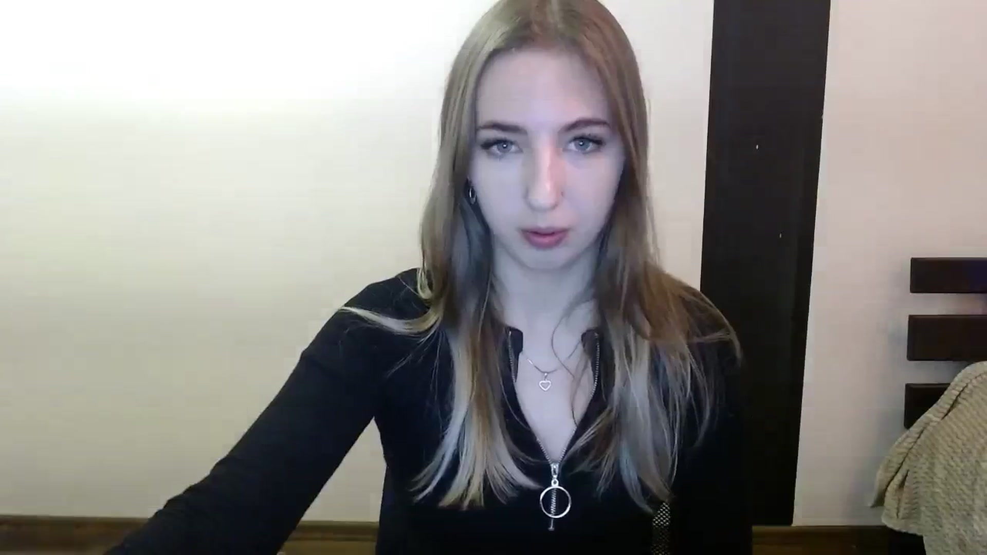 Gallery image thumbnail from Skyyyy's myfreecams stream on, 03/23/2024, 17:01 image 9 of 20
