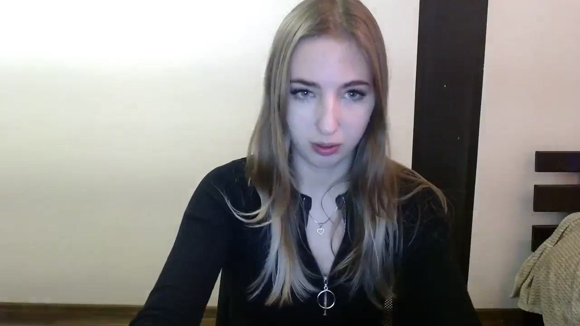 Gallery image thumbnail from Skyyyy's myfreecams stream on, 03/23/2024, 17:01 image 13 of 20