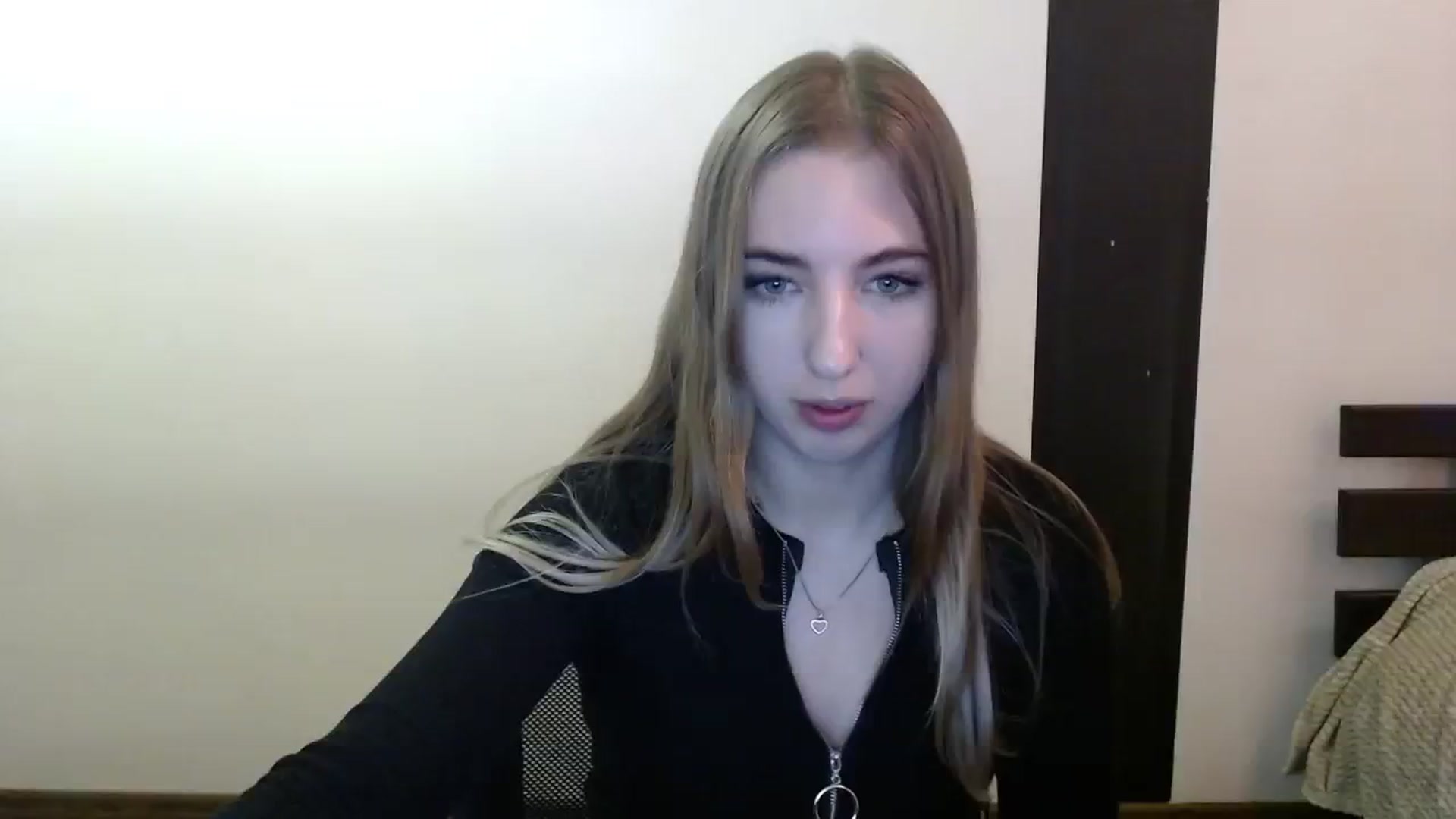 Gallery image thumbnail from Skyyyy's myfreecams stream on, 03/23/2024, 19:07 image 5 of 20