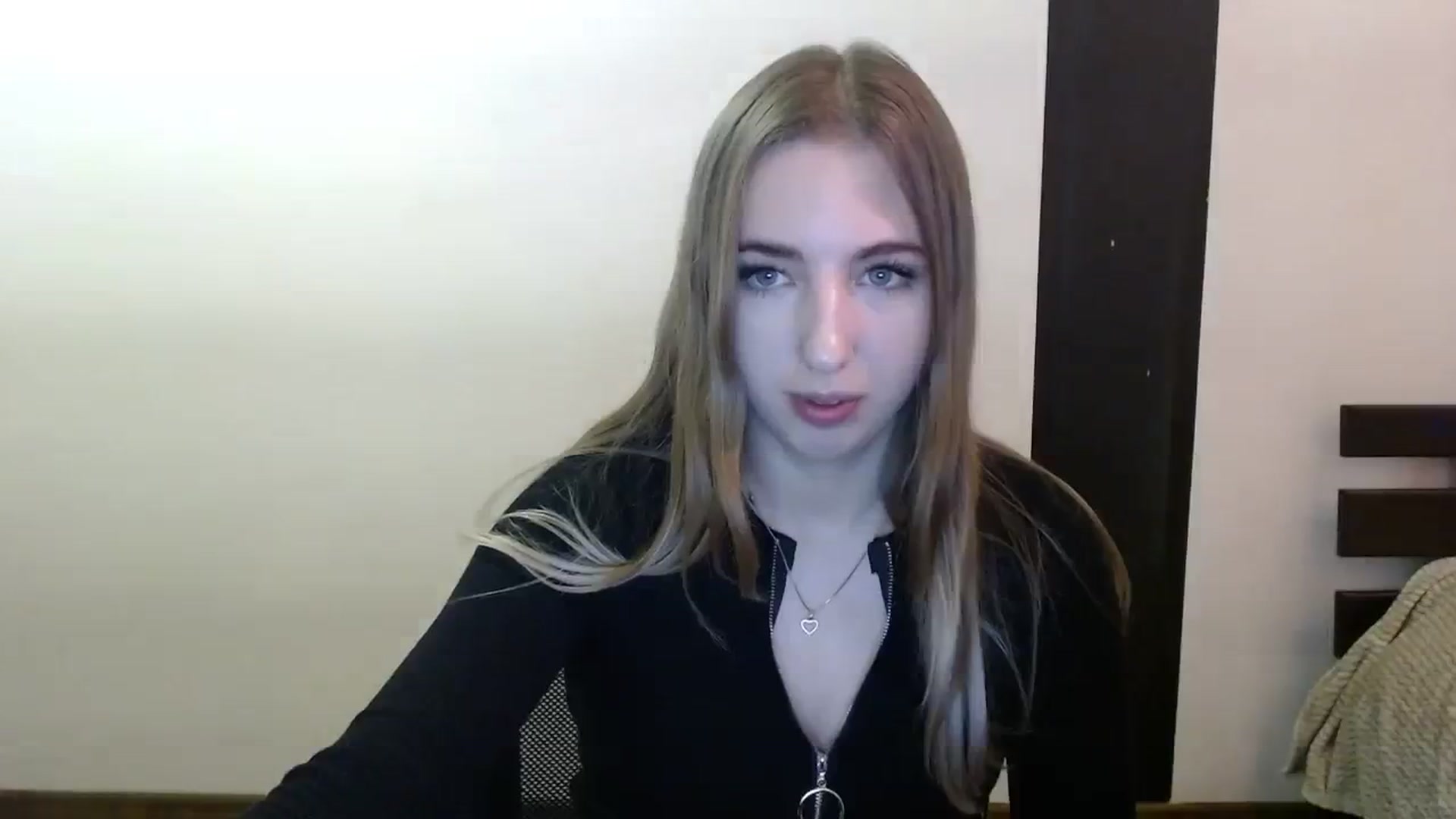 Gallery image thumbnail from Skyyyy's myfreecams stream on, 03/23/2024, 19:07 image 8 of 20