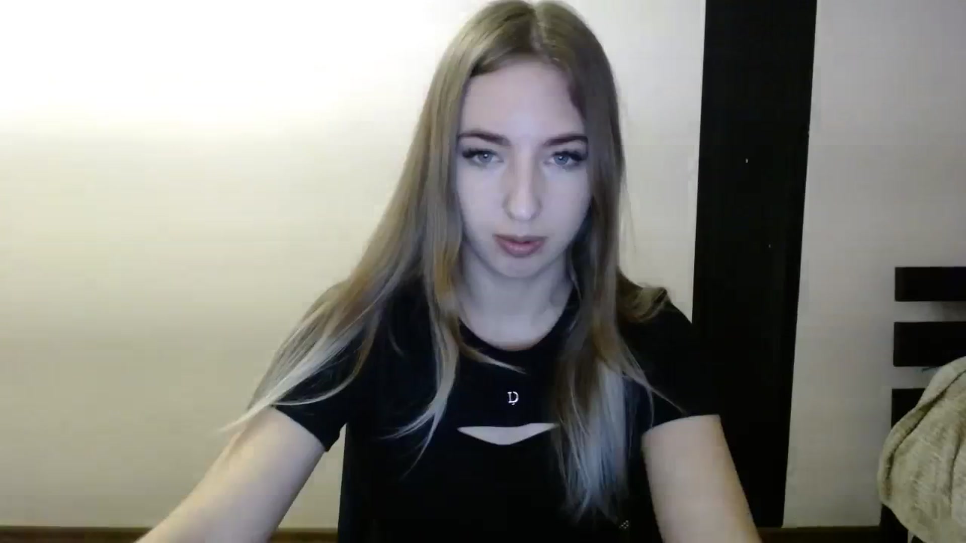 Gallery image thumbnail from Skyyyy's myfreecams stream on, 03/26/2024, 19:39 image 8 of 20