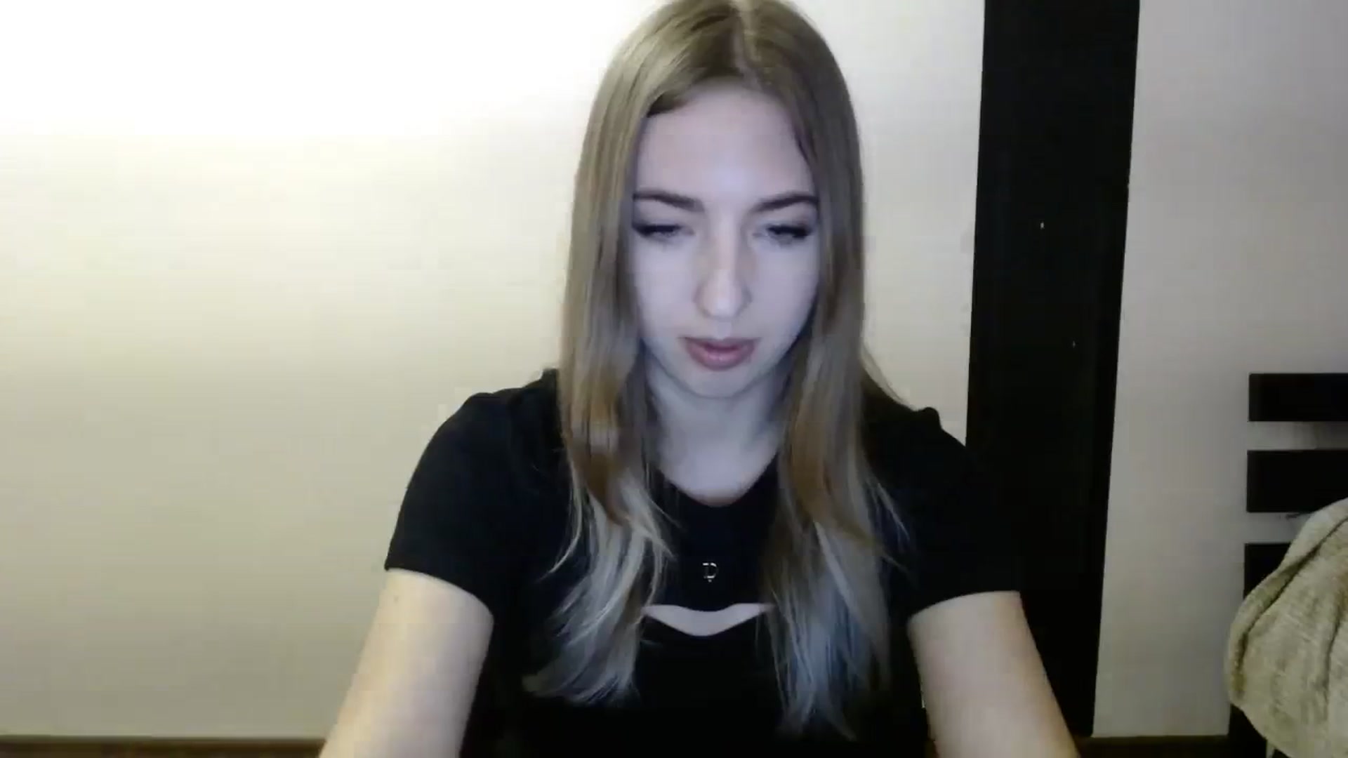 Gallery image thumbnail from Skyyyy's myfreecams stream on, 03/26/2024, 19:39 image 3 of 20