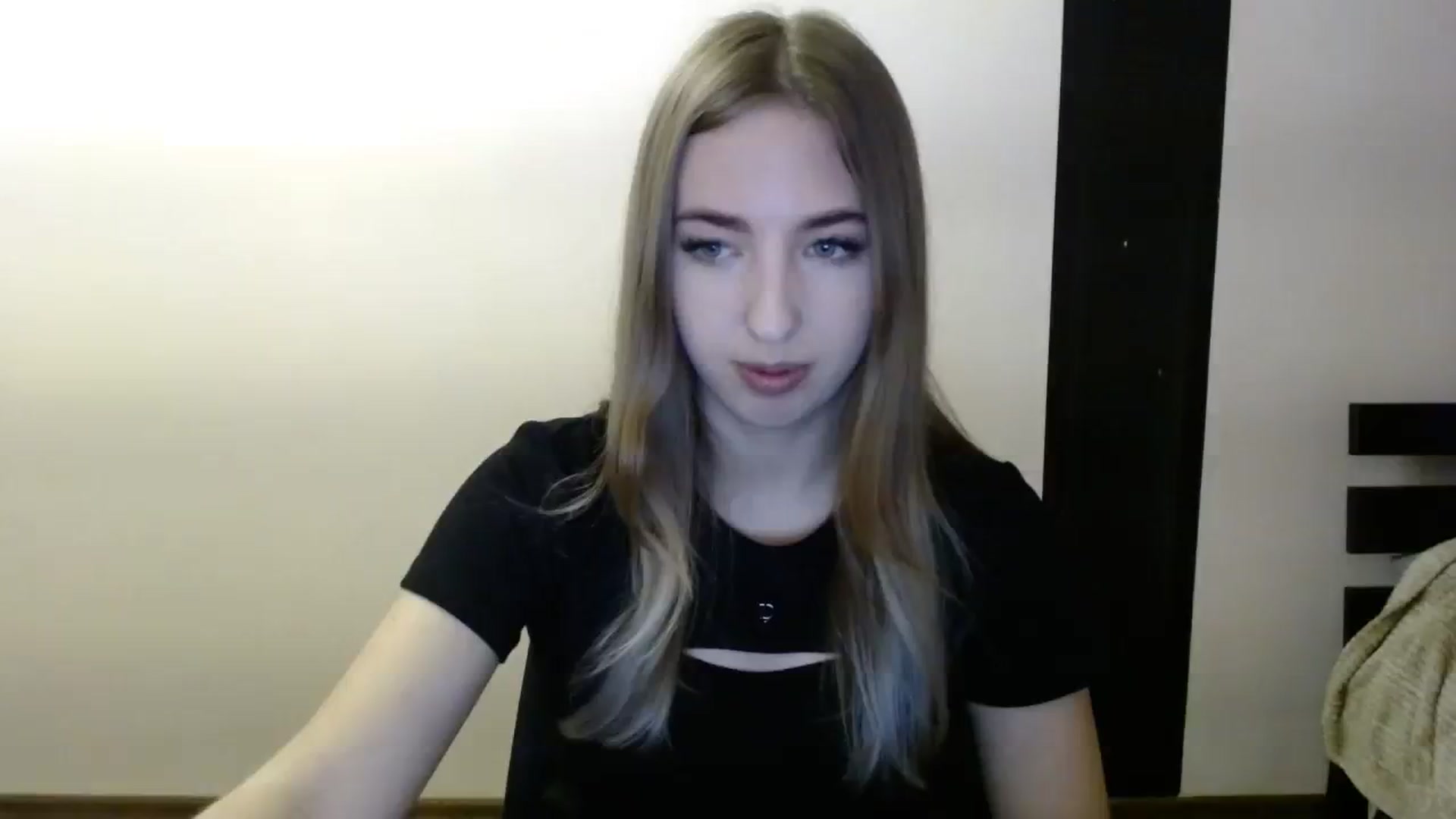 Gallery image thumbnail from Skyyyy's myfreecams stream on, 03/26/2024, 19:39 image 1 of 20