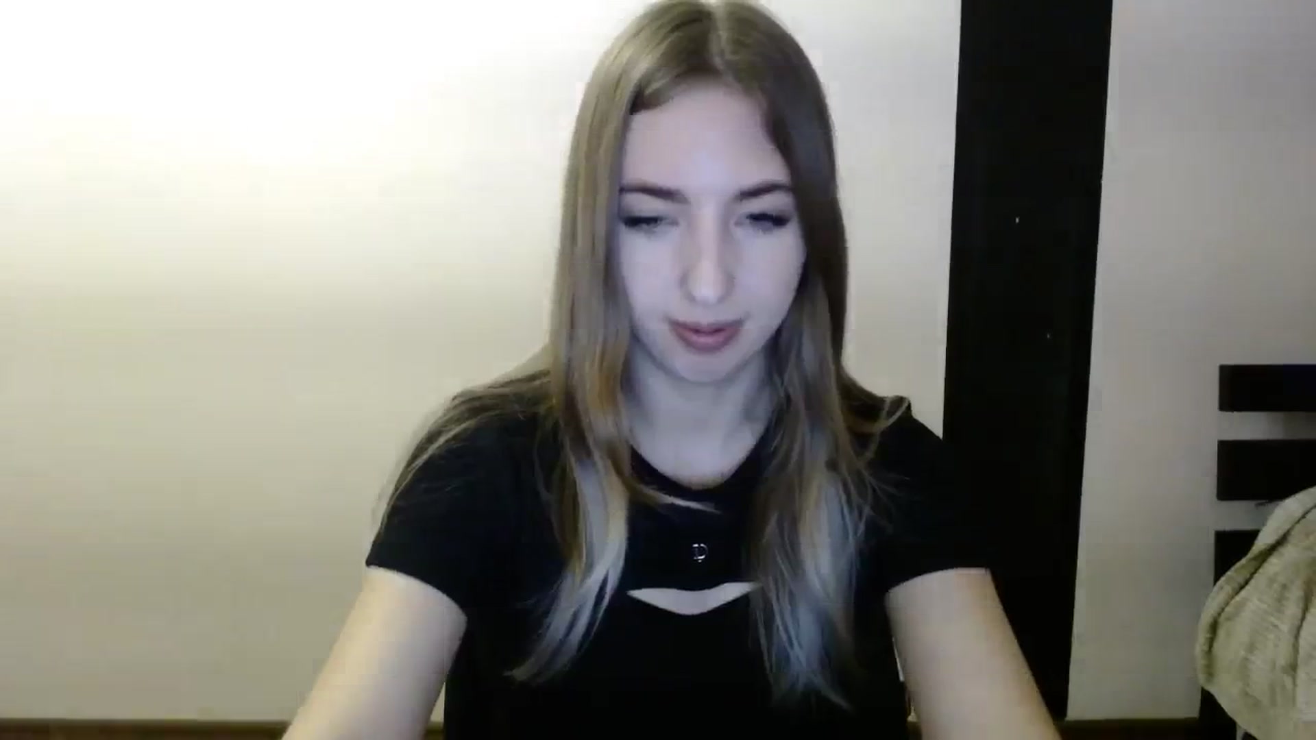 Gallery image thumbnail from Skyyyy's myfreecams stream on, 03/26/2024, 19:39 image 20 of 20