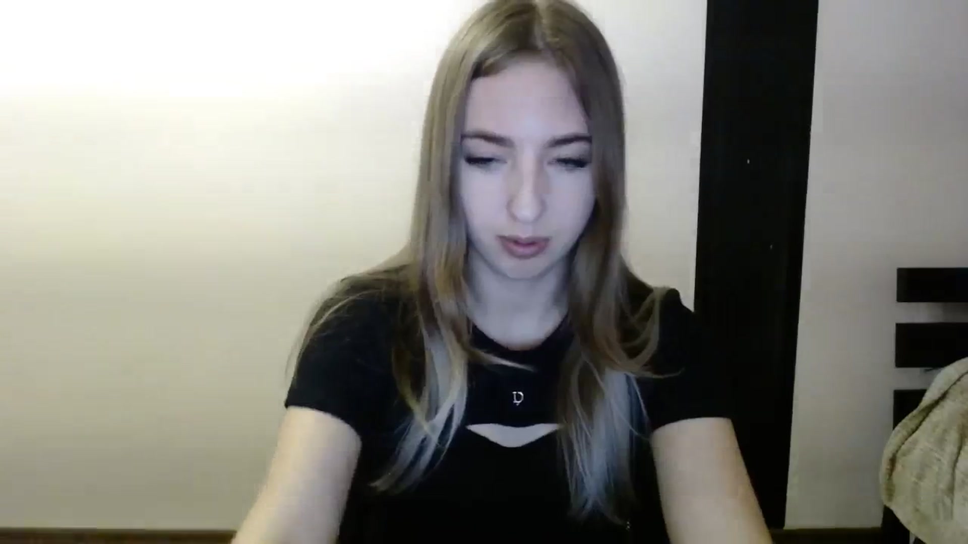 Gallery image thumbnail from Skyyyy's myfreecams stream on, 03/26/2024, 19:39 image 16 of 20