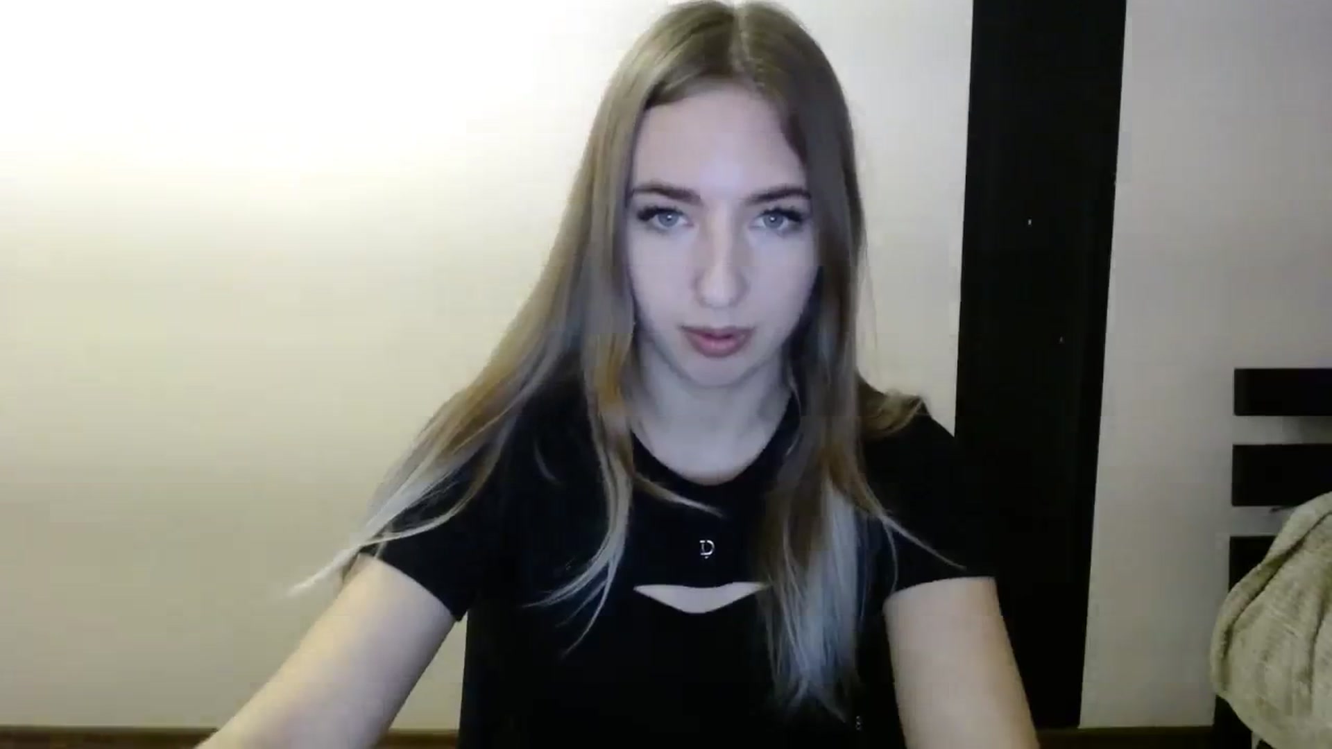 Gallery image thumbnail from Skyyyy's myfreecams stream on, 03/26/2024, 19:39 image 7 of 20