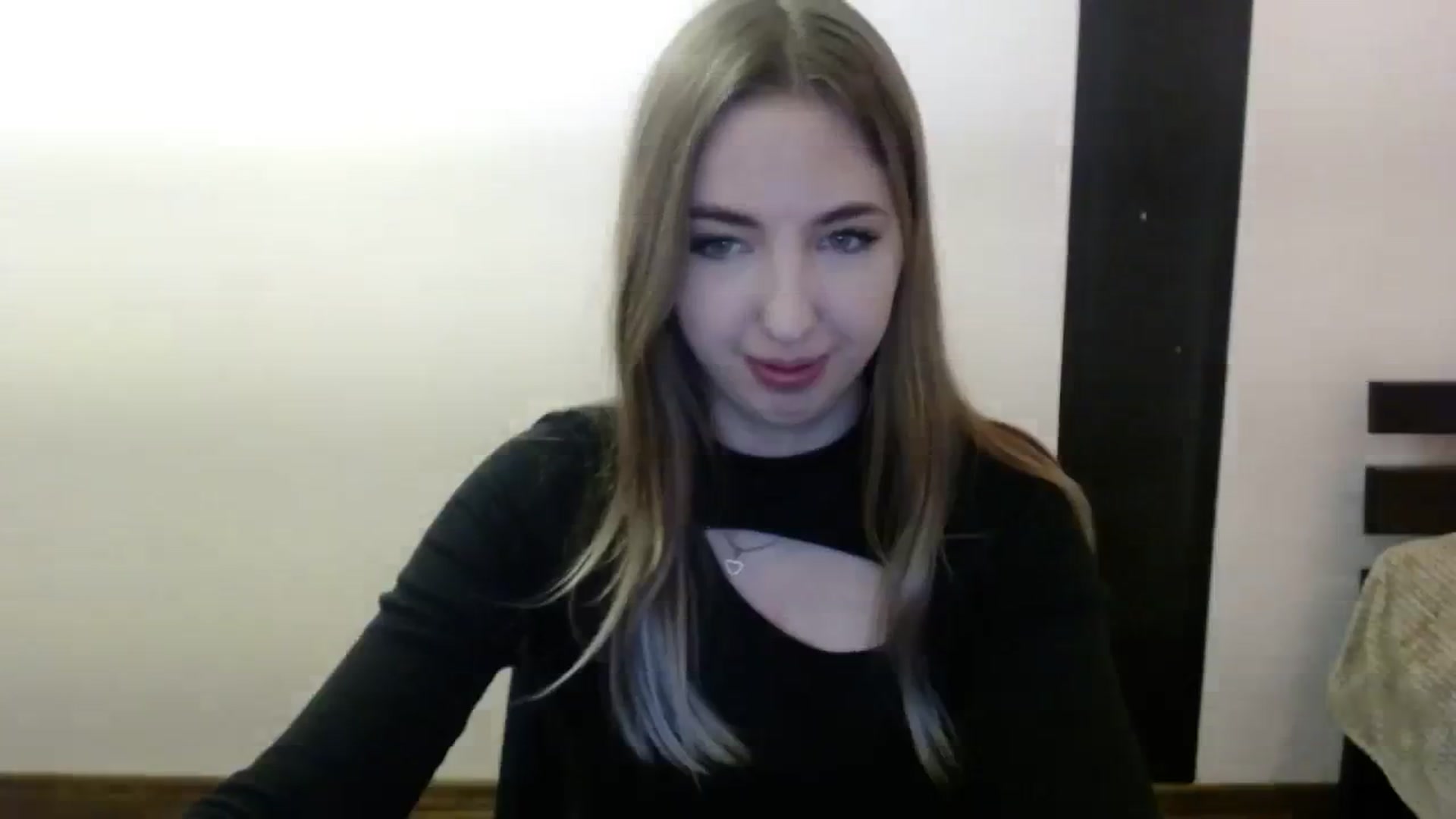 Gallery image thumbnail from Skyyyy's myfreecams stream on, 03/29/2024, 19:57 image 19 of 20