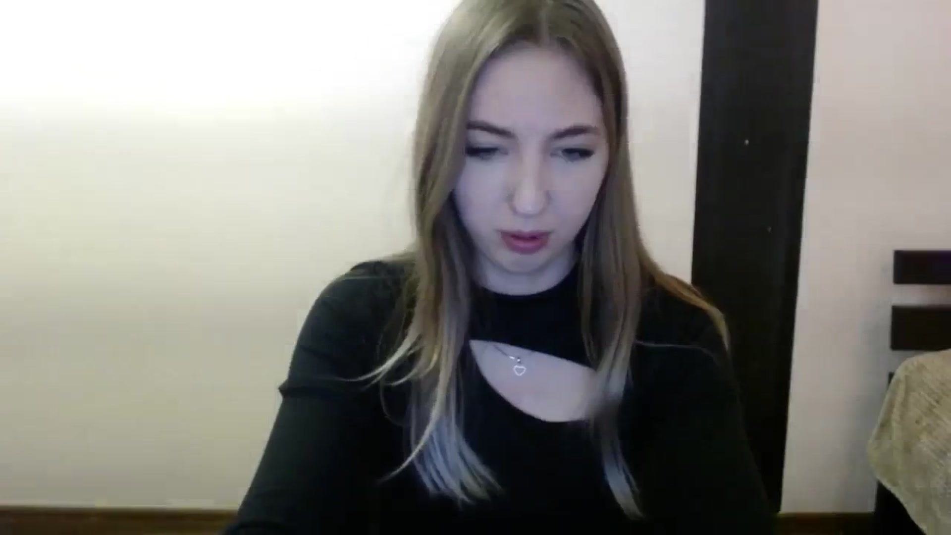 Gallery image thumbnail from Skyyyy's myfreecams stream on, 03/29/2024, 19:57 image 16 of 20