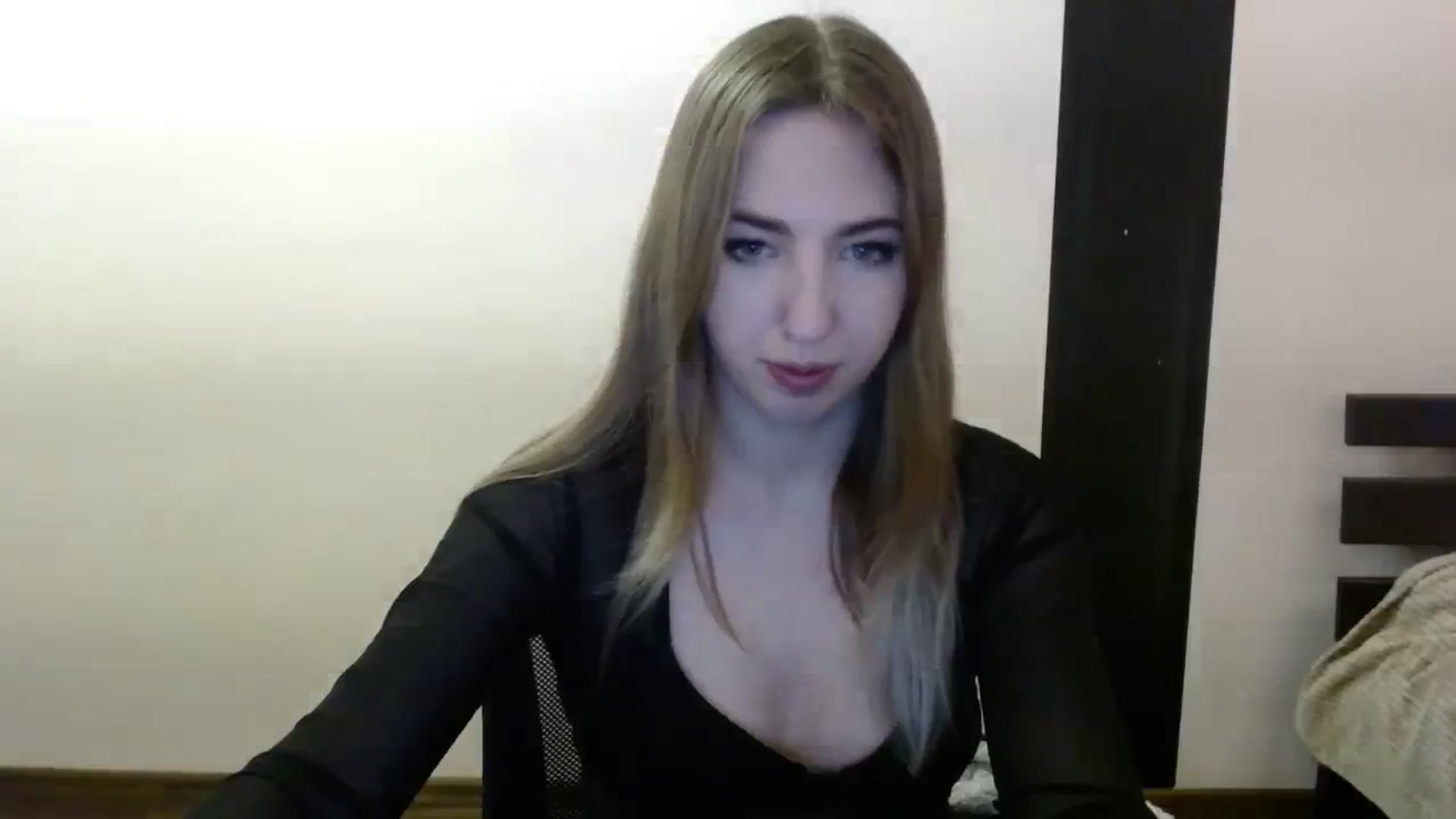 Gallery image thumbnail from Skyyyy's myfreecams stream on, 03/31/2024, 17:53 image 10 of 20