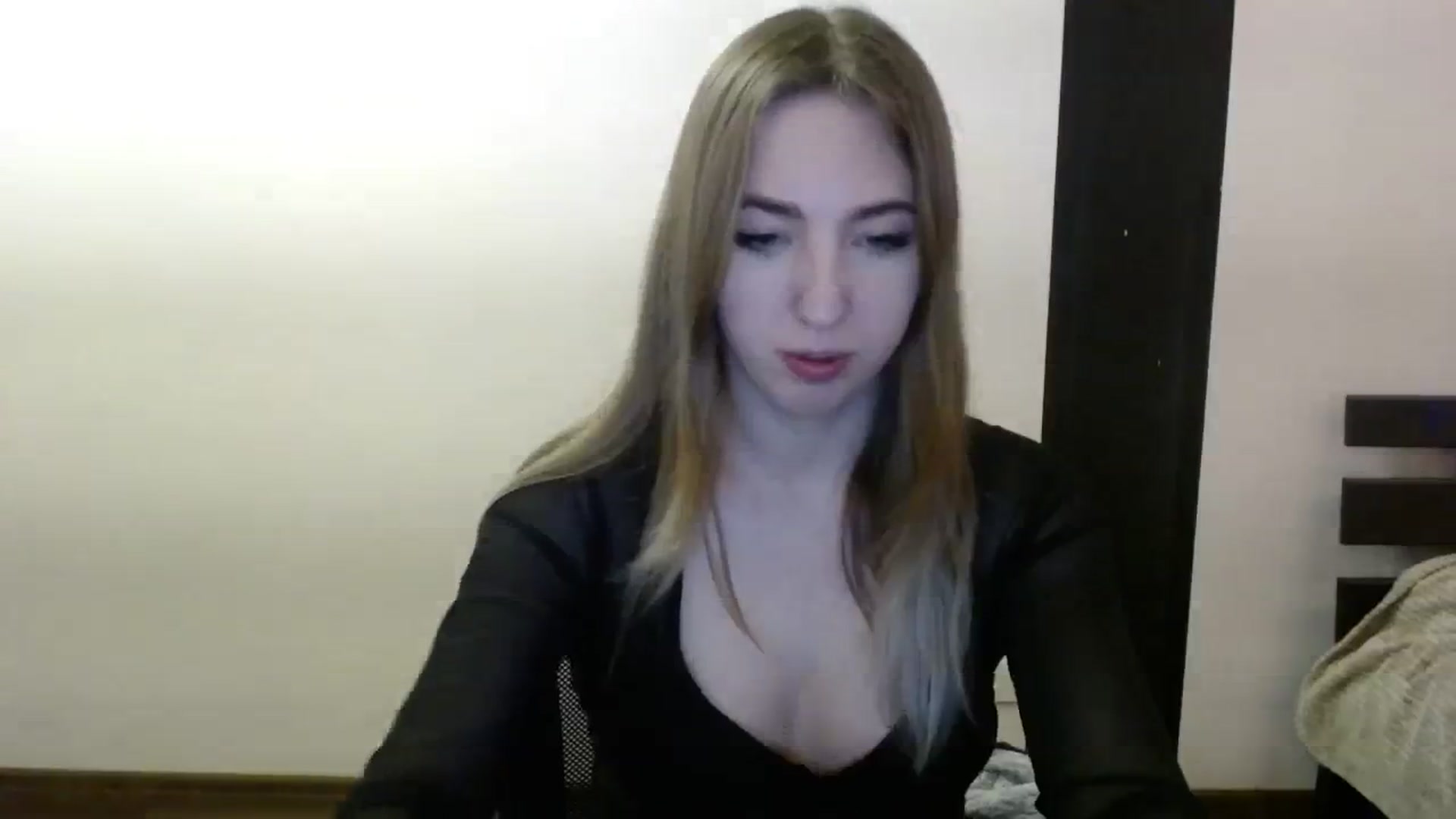 Gallery image thumbnail from Skyyyy's myfreecams stream on, 03/31/2024, 17:53 image 8 of 20