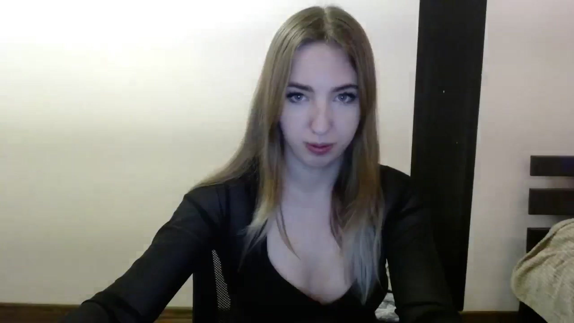 Gallery image thumbnail from Skyyyy's myfreecams stream on, 03/31/2024, 17:53 image 2 of 20